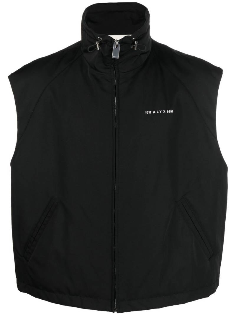 1017 ALYX 9SM logo-print zip-up vest - Black von 1017 ALYX 9SM