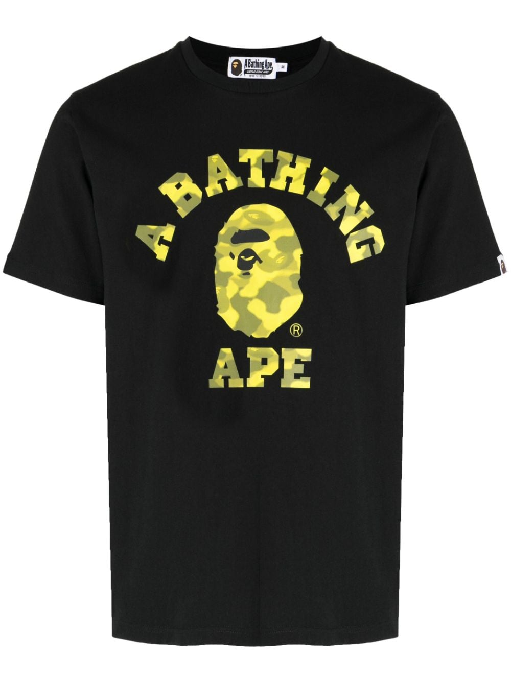 A BATHING APE® Radiation College camouflage-print T-shirt - Black von A BATHING APE®