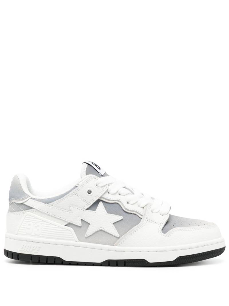A BATHING APE® star-appliqué faded leather sneakers - White von A BATHING APE®