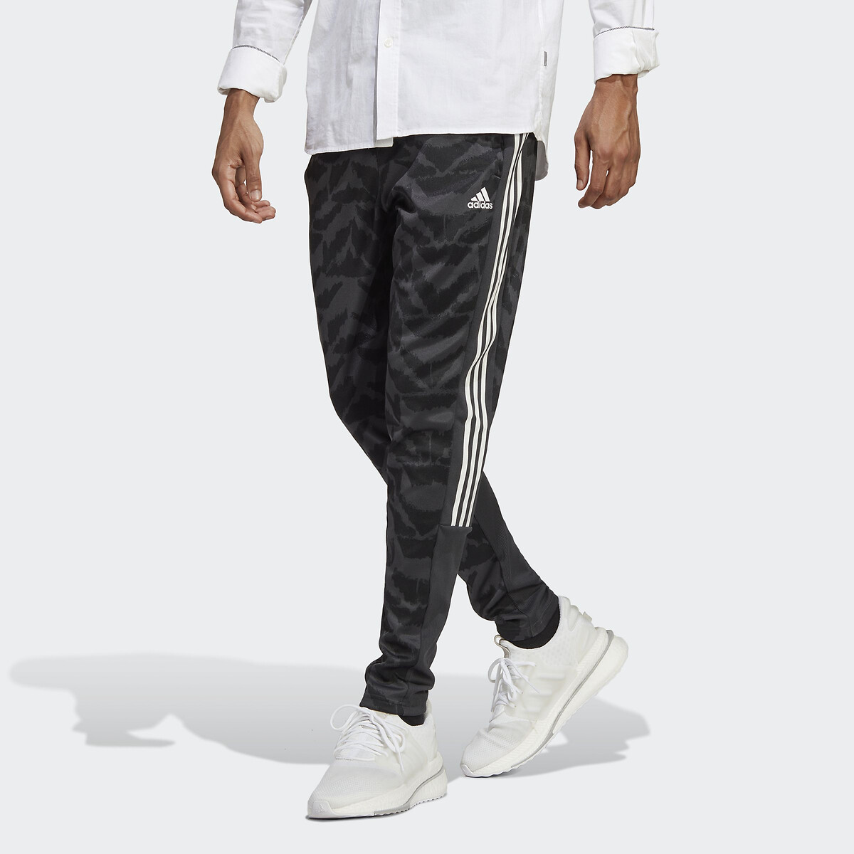 Joggpants Tiro Suit-Up Lifestyle von ADIDAS SPORTSWEAR