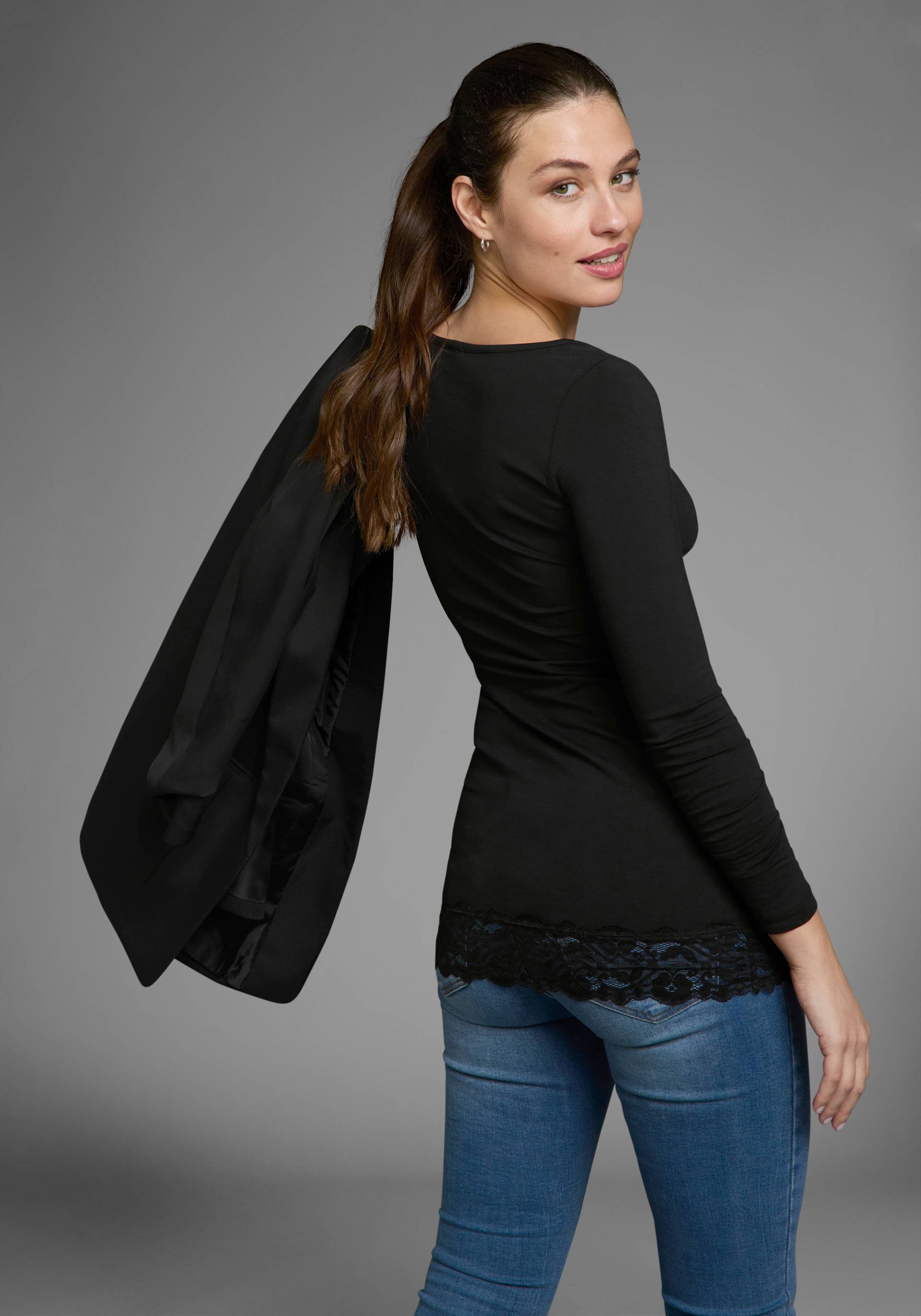 AJC Longshirt, Langarm, figurbetonter Schnitt, unifarben, Rundhalsausschnitt AJC Longshirt, Langarm, figurbetonter Schnitt, unifarben, Rundhalsausschnitt von AJC
