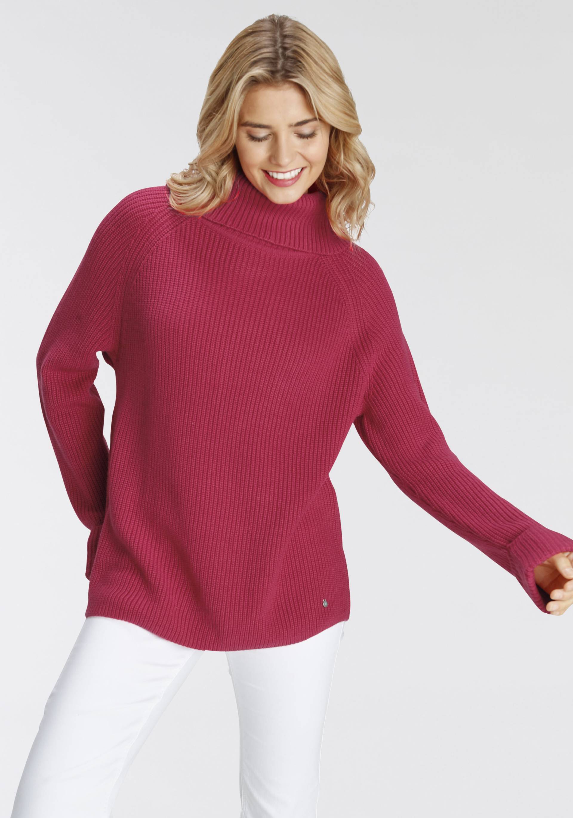 AJC Rollkragenpullover, in lässig weiter Form mit turn-up Ärmelabschlüssen AJC Rollkragenpullover, in lässig weiter Form mit turn-up Ärmelabschlüssen von AJC