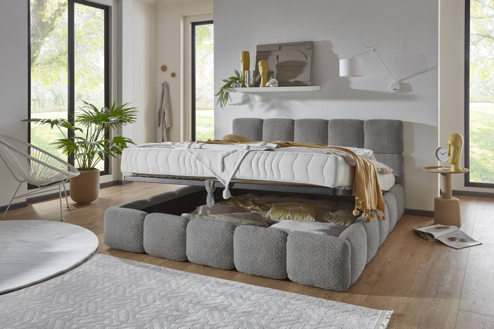 ATLANTIC home collection Polsterbett »"Jane" mit grossen Stauraum«, luxurious gepolstertes Kopfteil und Rahmen, Bezug mit Bouclécharakter von ATLANTIC home collection
