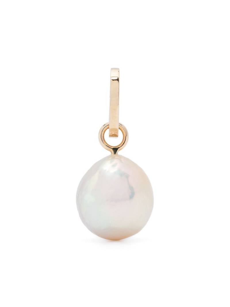 Adina Reyter 14kt yellow gold pearl drop hinged charm - Neutrals von Adina Reyter