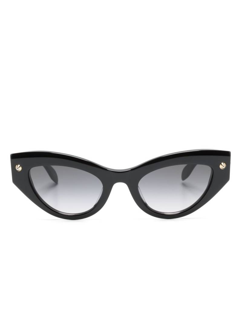 Alexander McQueen Eyewear Spike-studs detail cat-eye sunglasses - Black von Alexander McQueen Eyewear