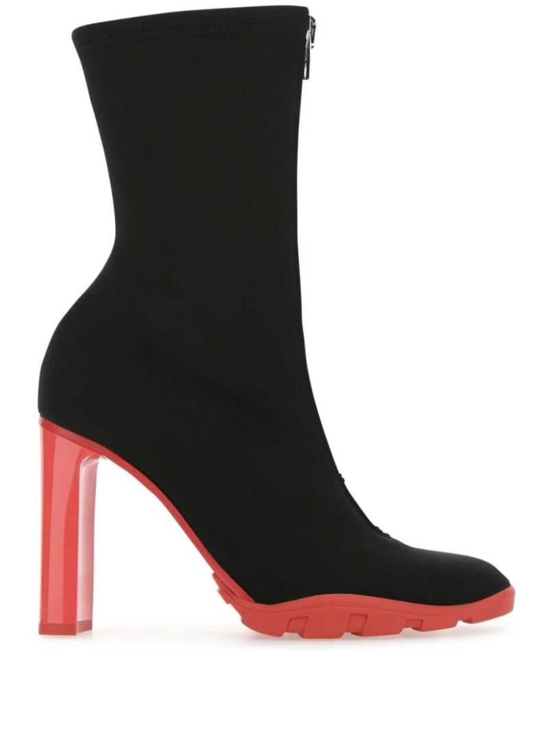 Alexander McQueen Tread zip-up ankle boots - Black von Alexander McQueen