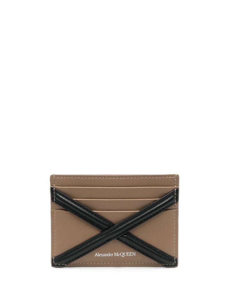 Alexander McQueen contrast-lining cross wallet - Brown von Alexander McQueen