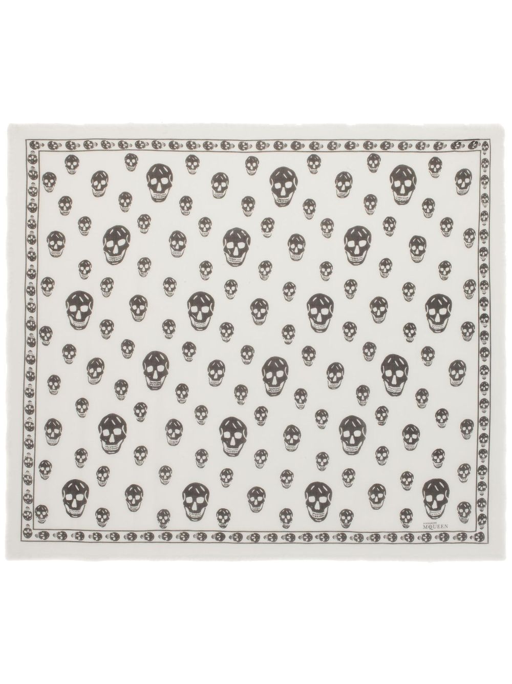 Alexander McQueen fringed skull-print scarf - Neutrals von Alexander McQueen