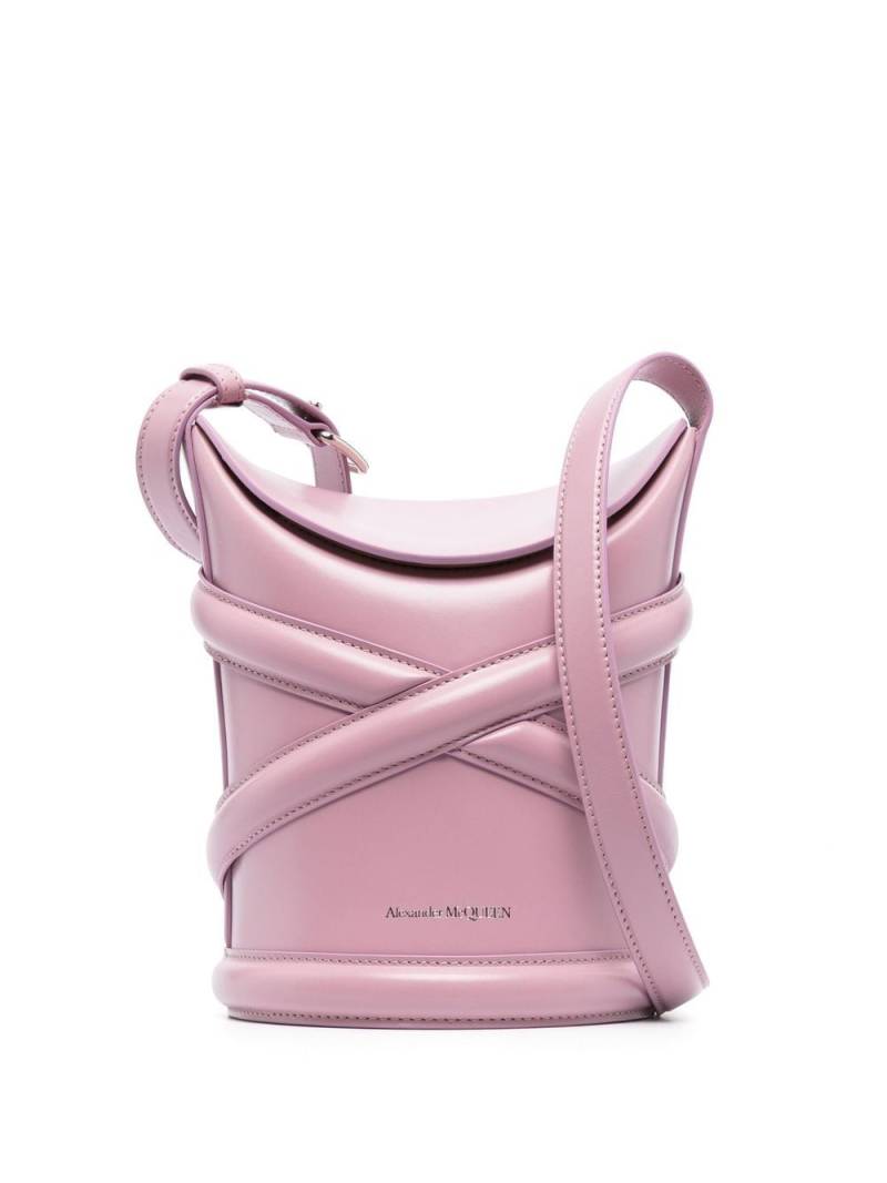 Alexander McQueen pipe-detail bucket bag - Pink von Alexander McQueen