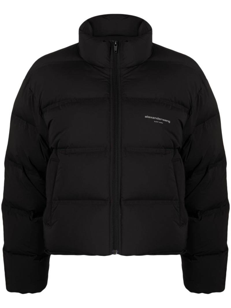 Alexander Wang reflective-logo cropped puffer jacket - Black von Alexander Wang