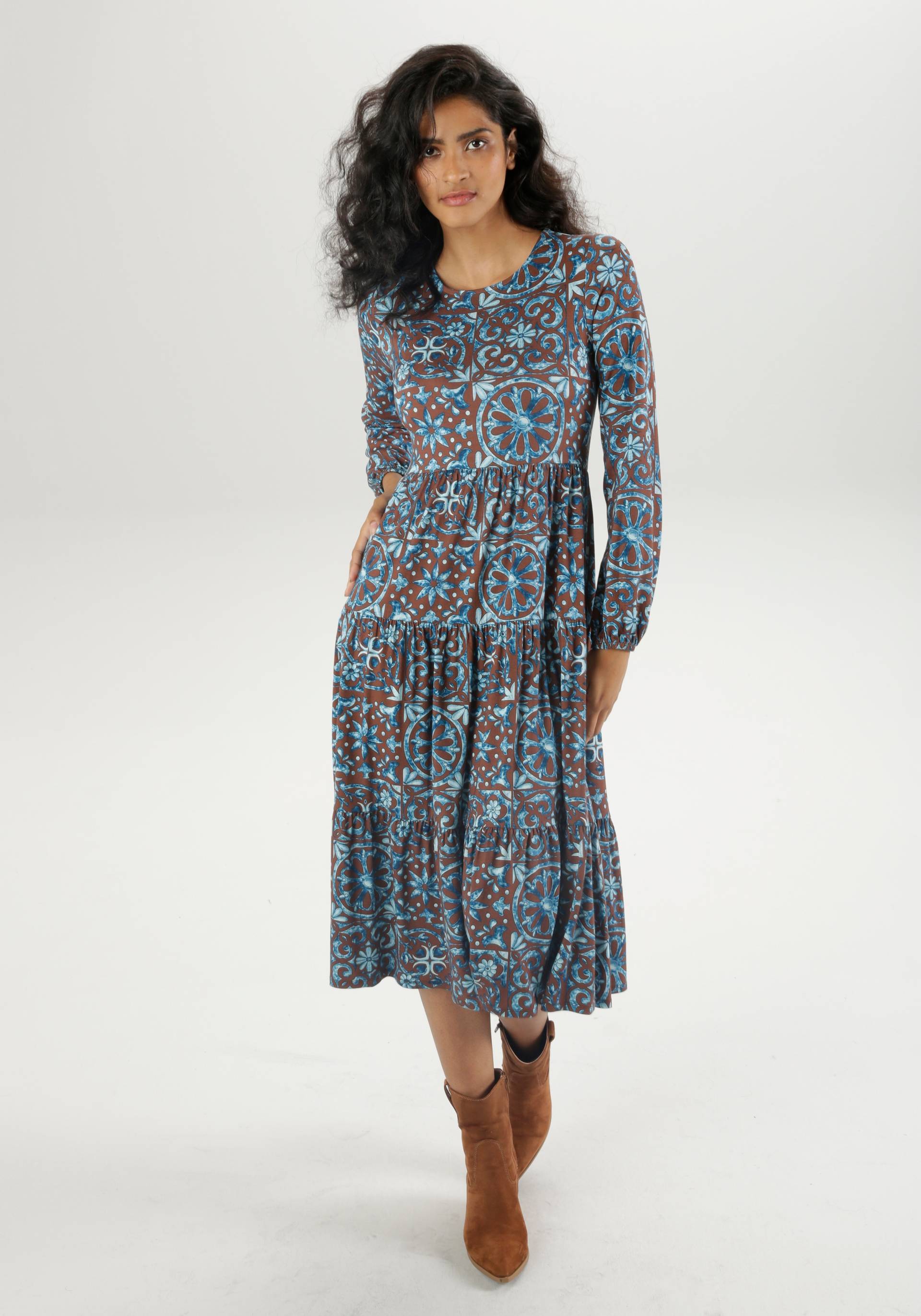 Aniston CASUAL Jerseykleid, mit extravaganten Druck - jedes Teil ein Unikat Aniston CASUAL Jerseykleid, mit extravaganten Druck - jedes Teil ein Unikat von Aniston CASUAL