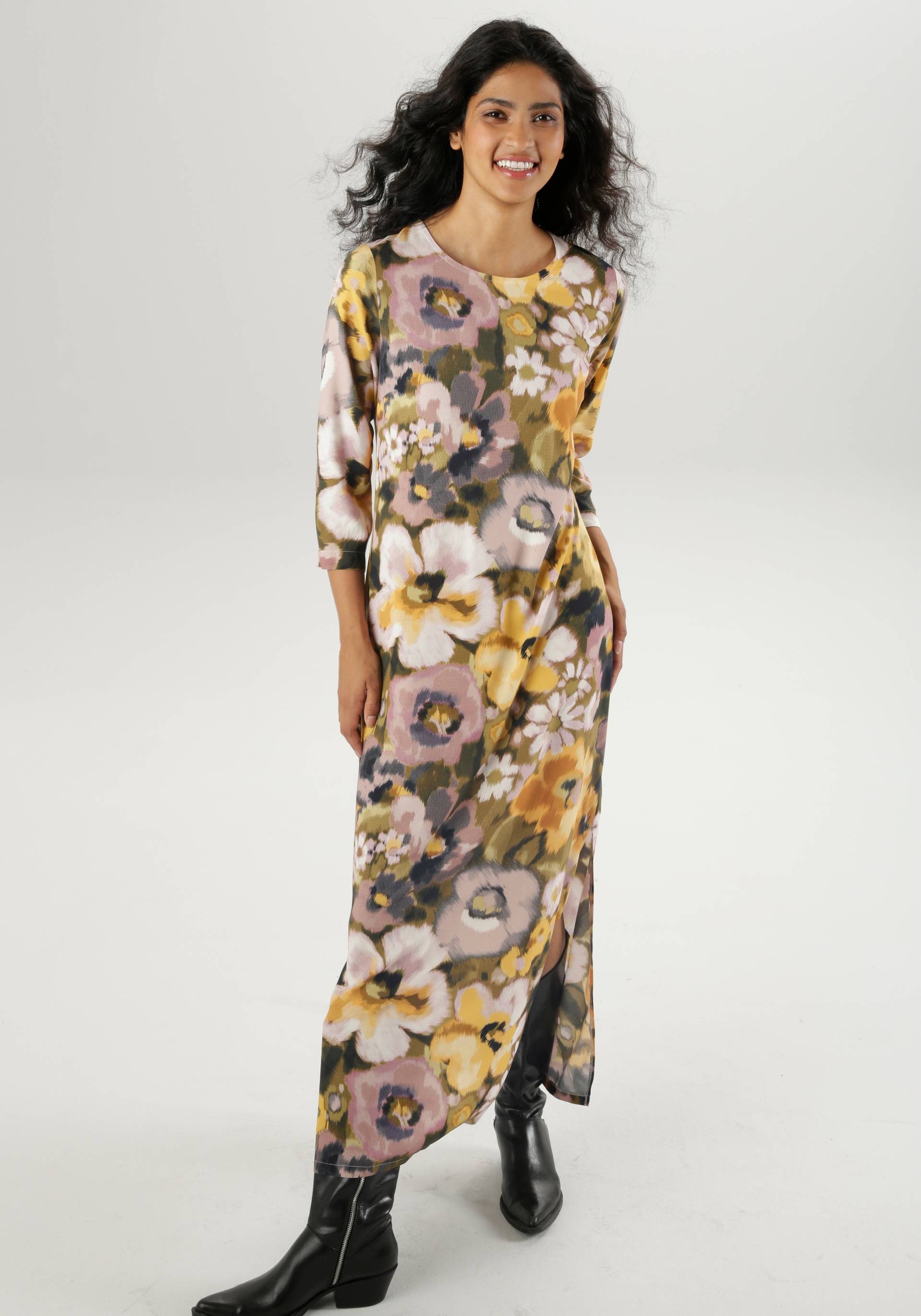Aniston CASUAL Maxikleid, mit Blütendruck im Batik-Look- jedes Teil ein Unikat Aniston CASUAL Maxikleid, mit Blütendruck im Batik-Look- jedes Teil ein Unikat von Aniston CASUAL