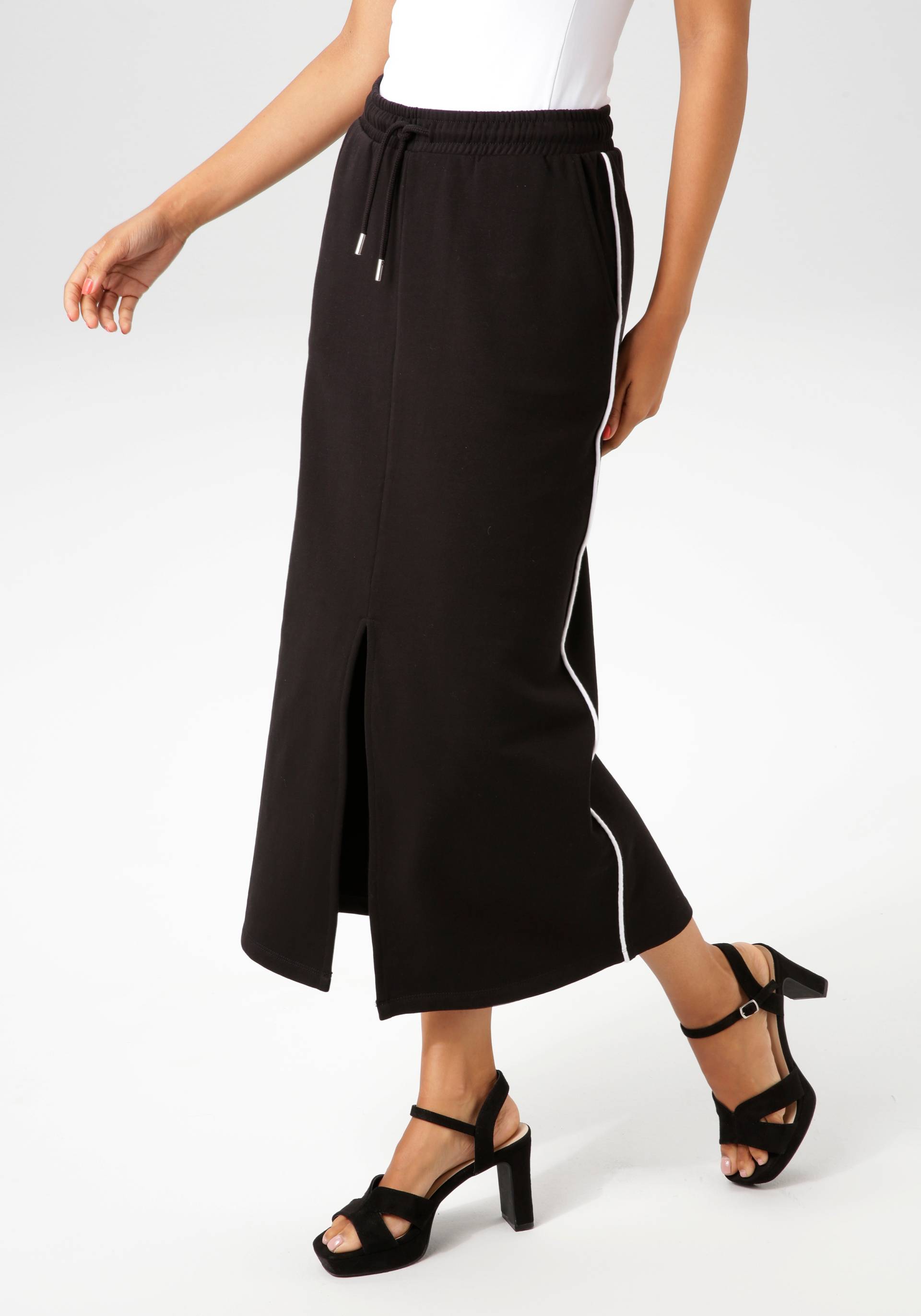Aniston CASUAL Maxirock, mit kontrastfarbigen Piping an den Seitennähten - NEUE KOLLEKTION Aniston CASUAL Maxirock, mit kontrastfarbigen Piping an den Seitennähten - NEUE KOLLEKTION von Aniston CASUAL
