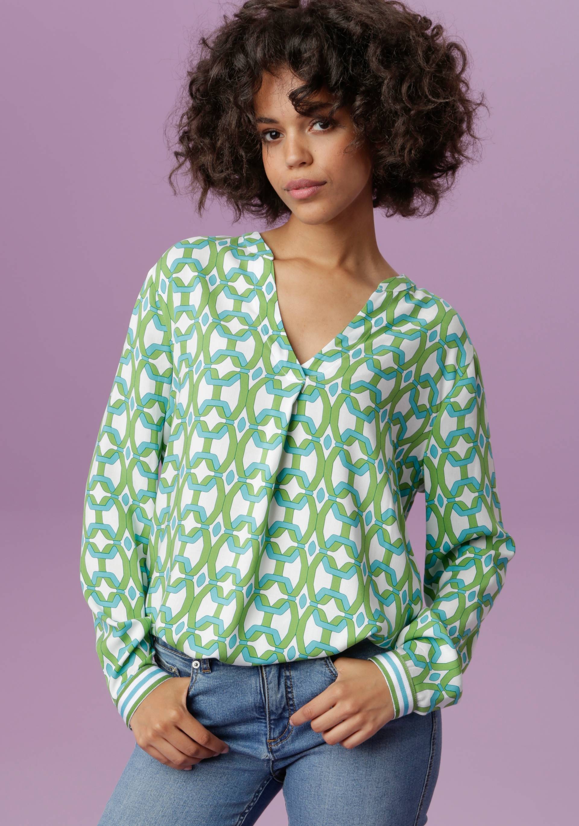 Aniston CASUAL Schlupfbluse, mit extravagantem, graphischem Druck Aniston CASUAL Schlupfbluse, mit extravagantem, graphischem Druck von Aniston CASUAL