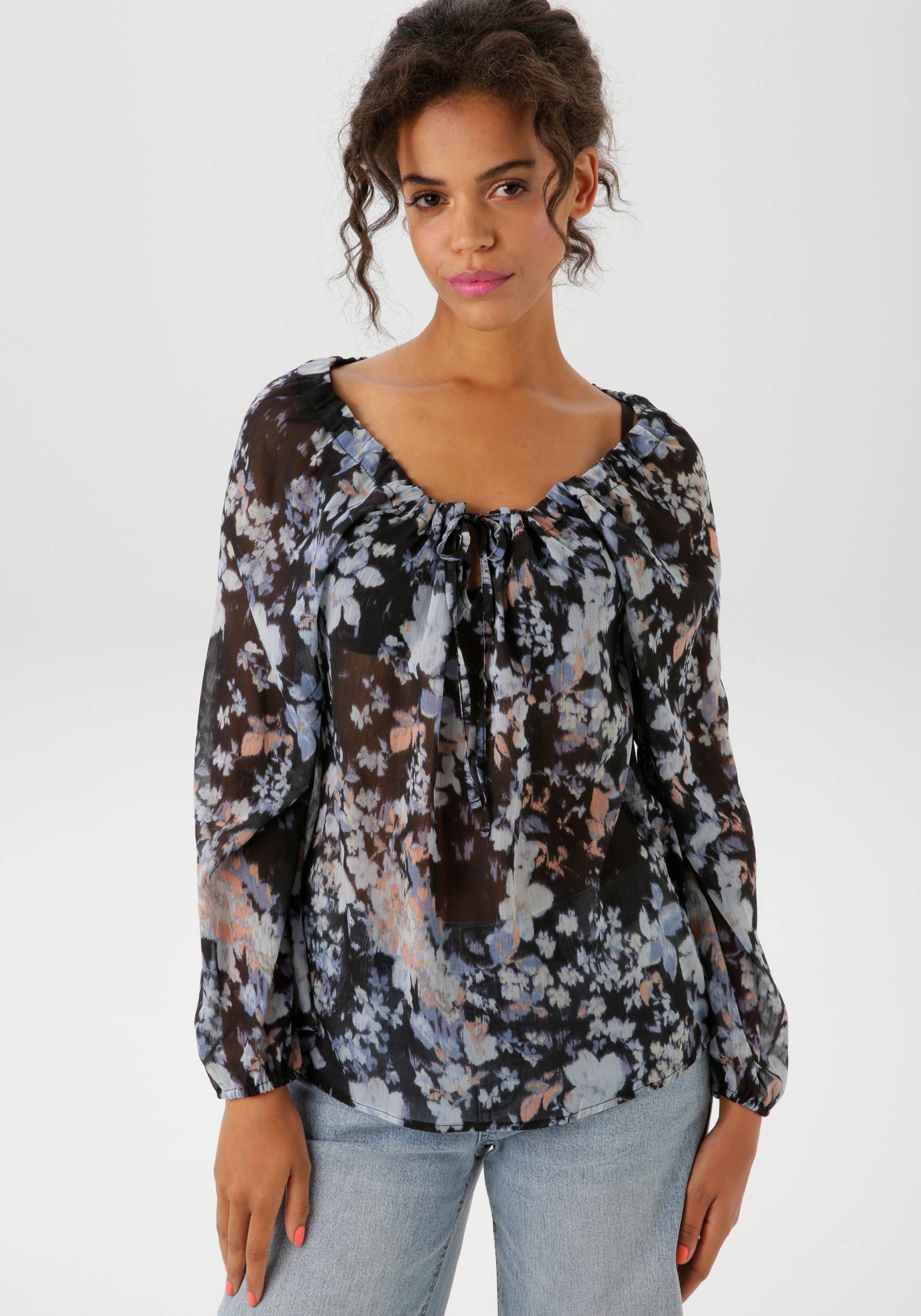 Aniston CASUAL Schlupfbluse, mit raffiniertem Cut-Out im Rücken - NEUE KOLLEKTION Aniston CASUAL Schlupfbluse, mit raffiniertem Cut-Out im Rücken - NEUE KOLLEKTION von Aniston CASUAL