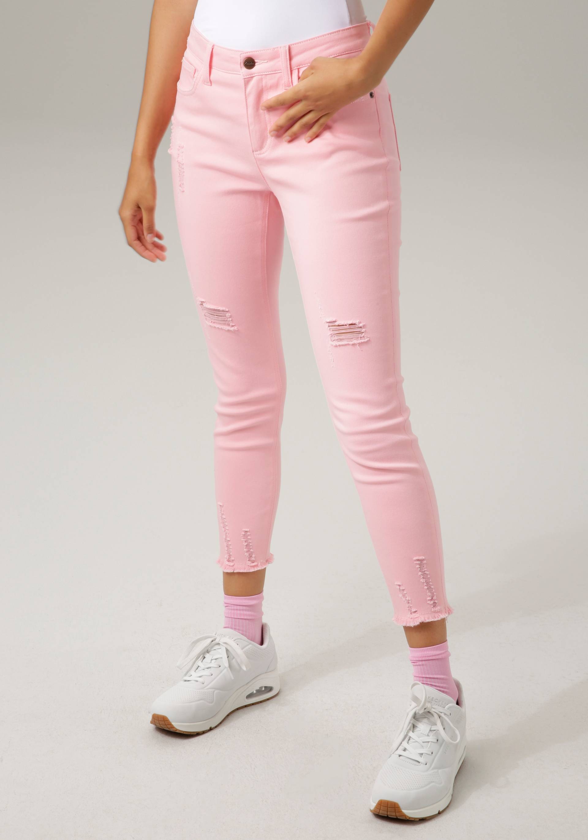 Aniston CASUAL Skinny-fit-Jeans, mit Destroyed-Effekt Aniston CASUAL Skinny-fit-Jeans, mit Destroyed-Effekt von Aniston CASUAL
