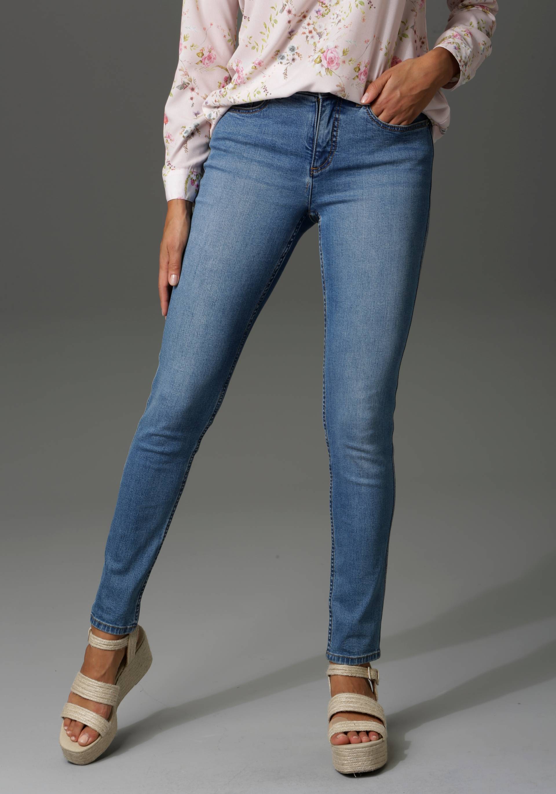 Aniston CASUAL Slim-fit-Jeans von Aniston CASUAL