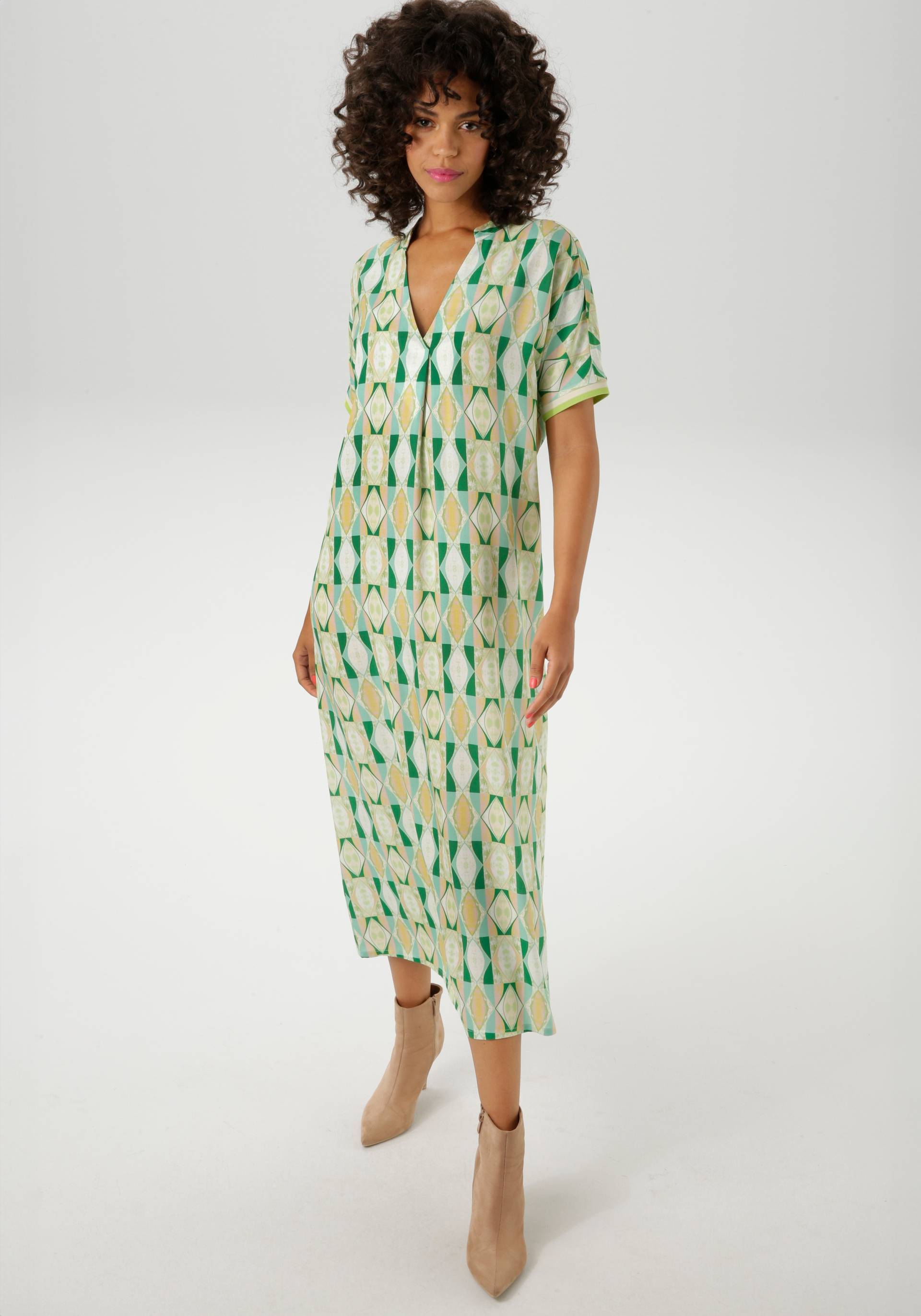 Aniston CASUAL Sommerkleid, mit farbharmonische,. grafischen Druck - NEUE KOLLEKTION Aniston CASUAL Sommerkleid, mit farbharmonische,. grafischen Druck - NEUE KOLLEKTION von Aniston CASUAL