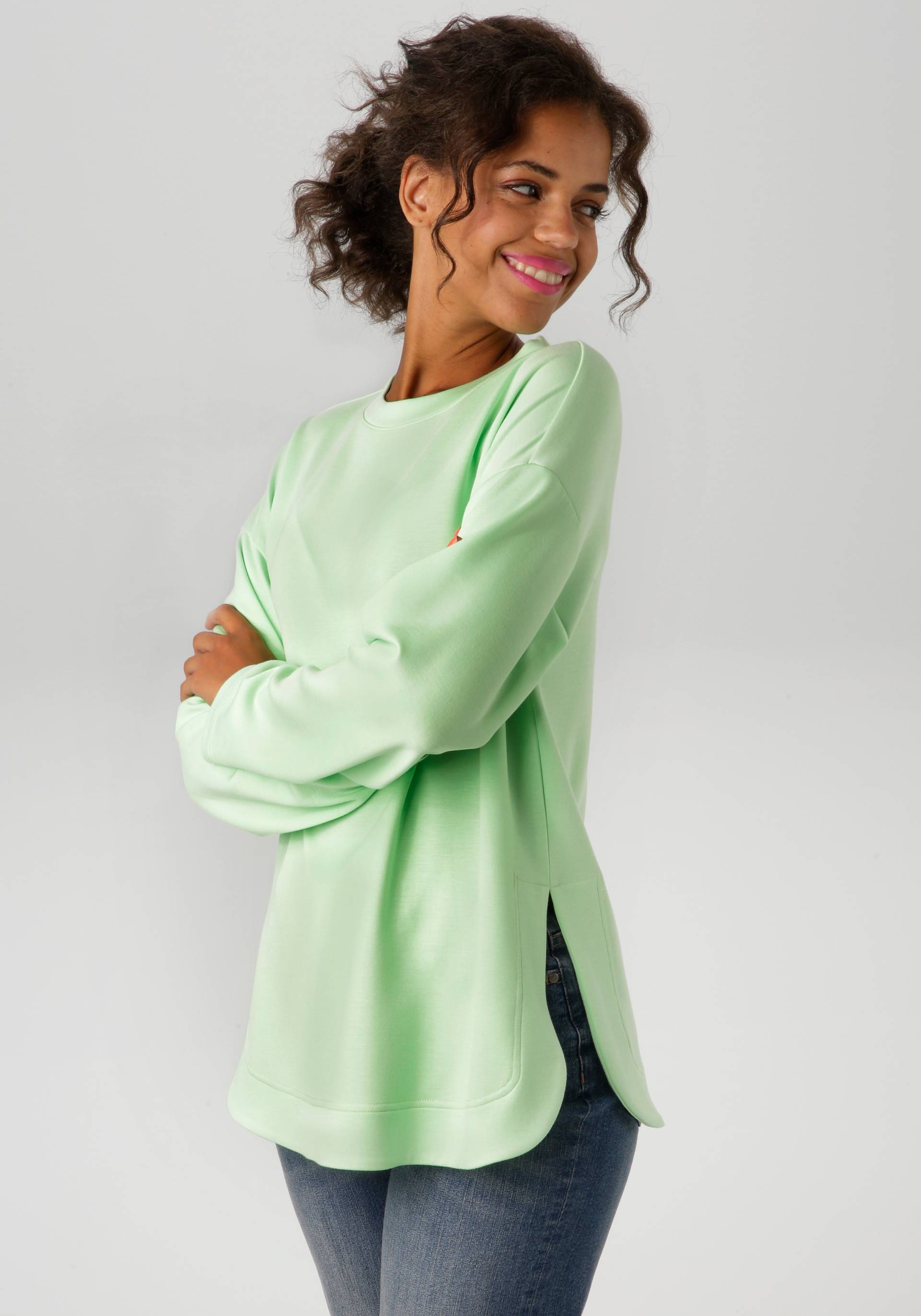 Aniston CASUAL Sweatshirt, in trendiger Farbpalette - NEUE KOLLEKTION Aniston CASUAL Sweatshirt, in trendiger Farbpalette - NEUE KOLLEKTION von Aniston CASUAL