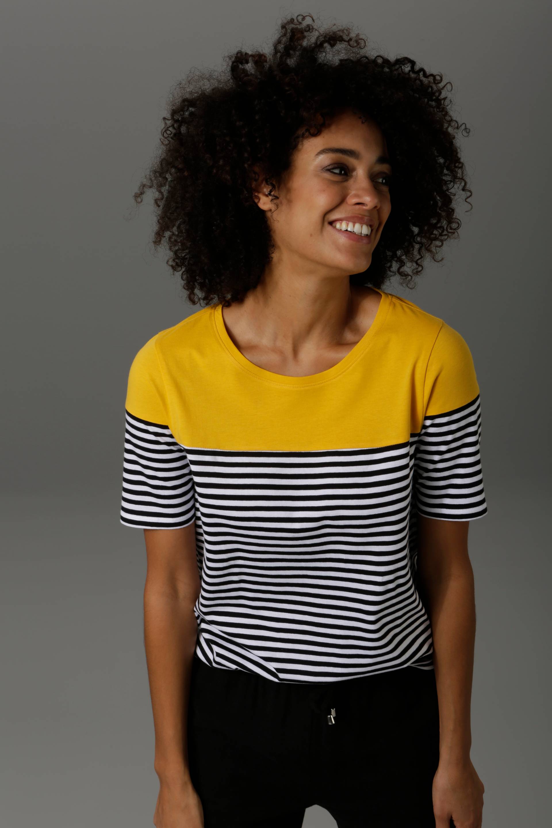 Aniston CASUAL T-Shirt, im Marine-Look Aniston CASUAL T-Shirt, im Marine-Look von Aniston CASUAL