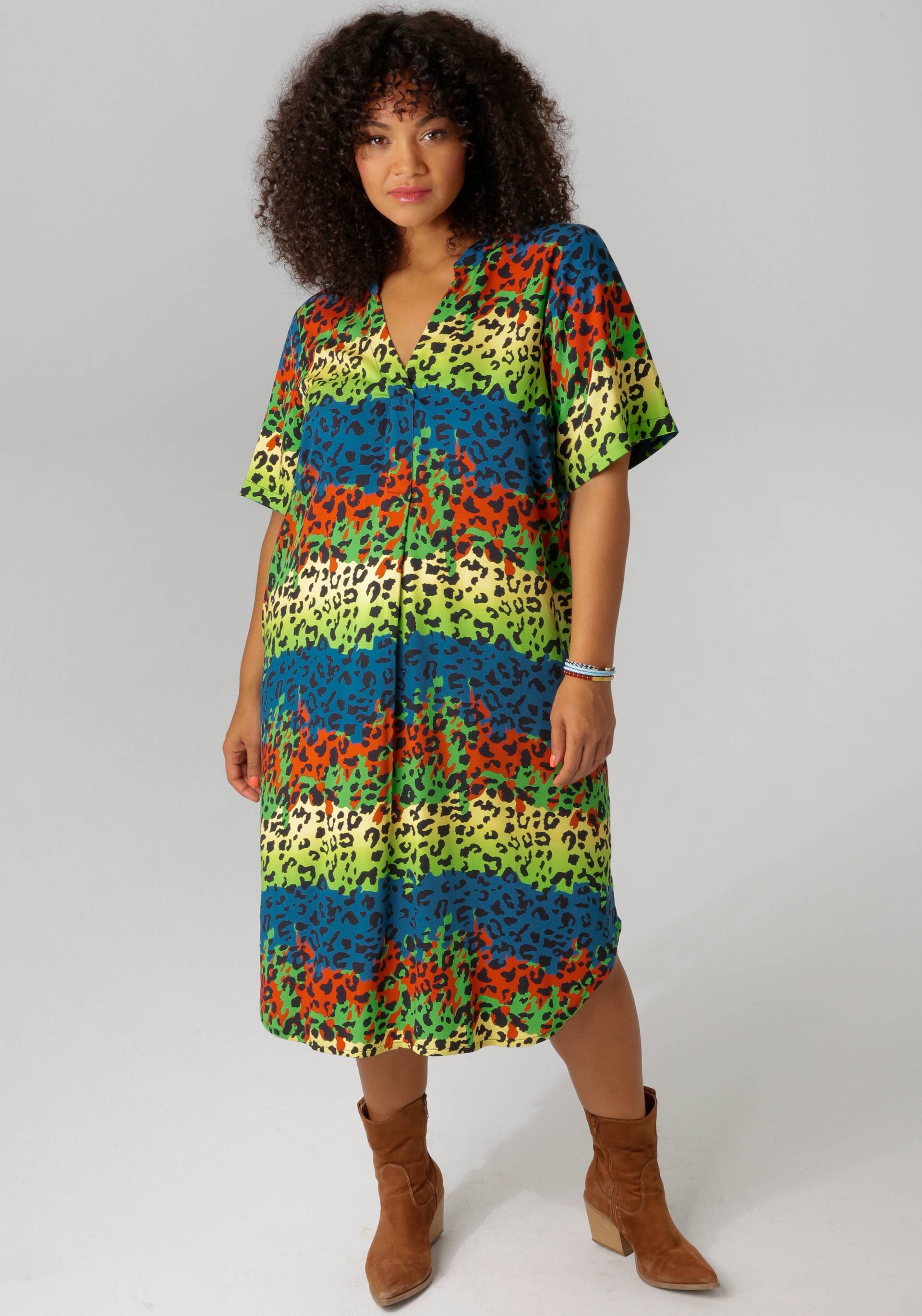 Aniston PLUS Blusenkleid, mit farbenfrohem Animal-Print - NEUE KOLLEKTION Aniston PLUS Blusenkleid, mit farbenfrohem Animal-Print - NEUE KOLLEKTION von Aniston PLUS