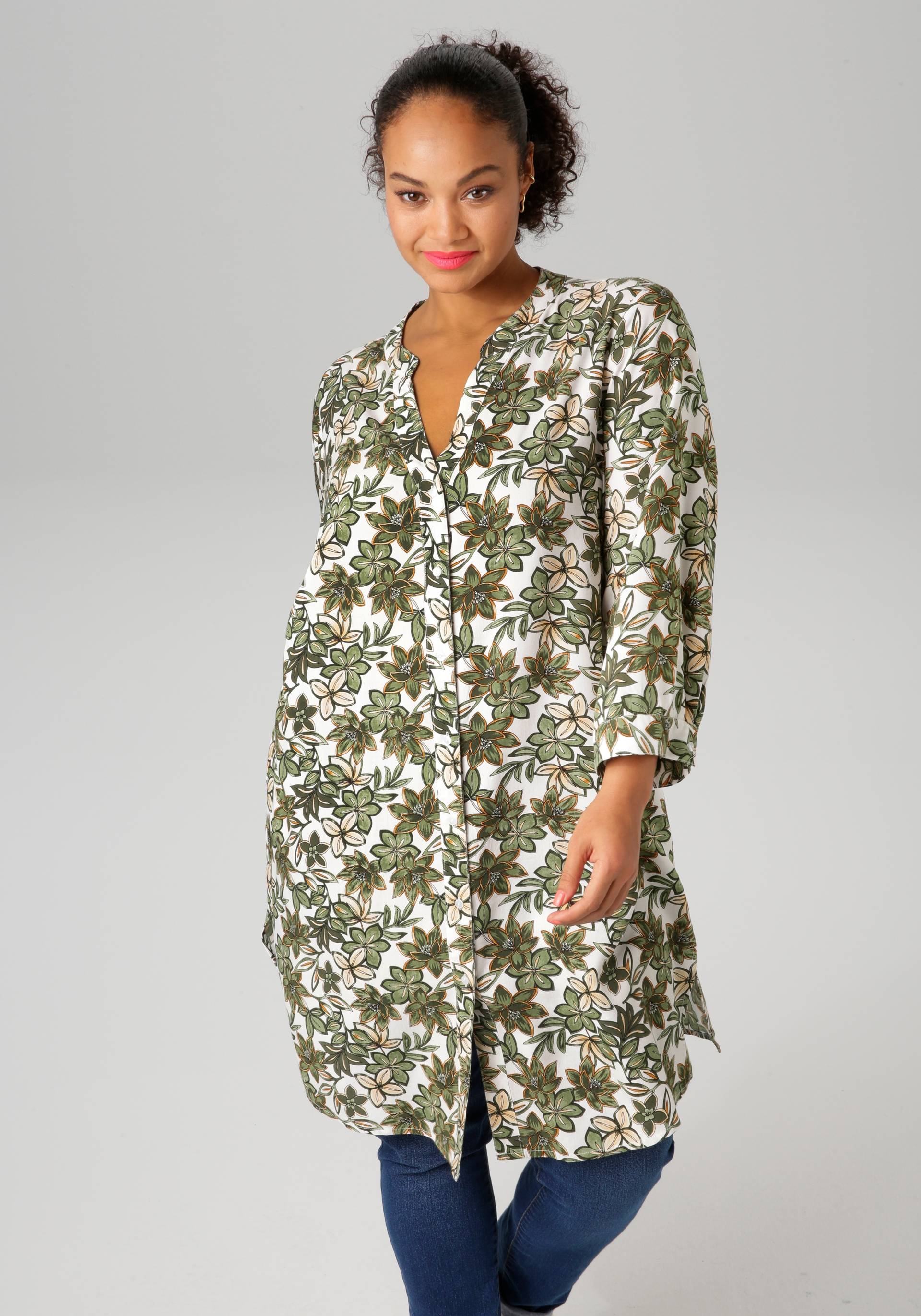 Aniston PLUS Longbluse, mit farbharmonischen Blumen bedruckt - NEUE KOLLEKTION Aniston PLUS Longbluse, mit farbharmonischen Blumen bedruckt - NEUE KOLLEKTION von Aniston PLUS