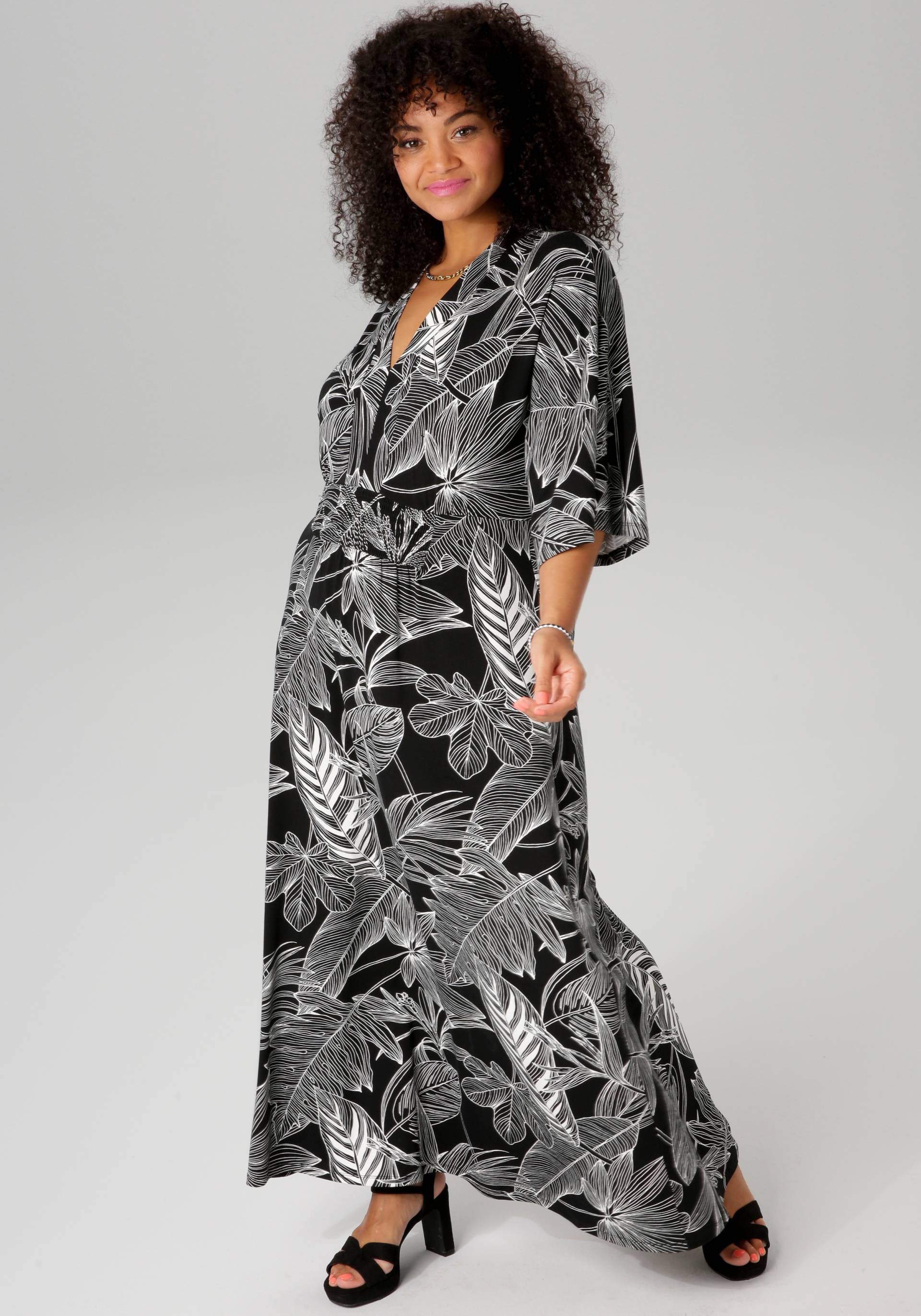 Aniston PLUS Maxikleid, mit bezaubernden, grossflächigen Blättern bedruckt - NEUE KOLLEKTION Aniston PLUS Maxikleid, mit bezaubernden, grossflächigen Blättern bedruckt - NEUE KOLLEKTION von Aniston PLUS