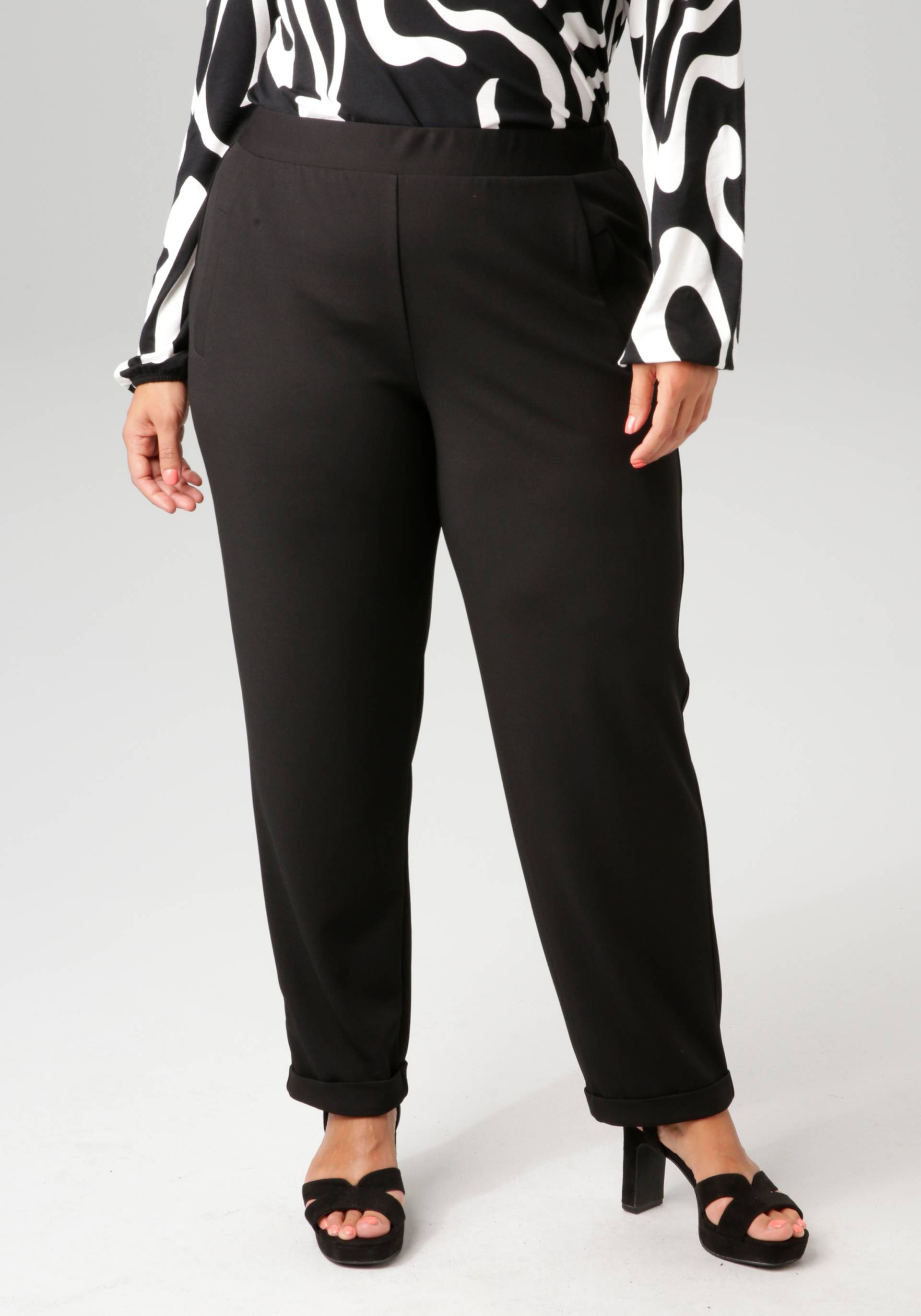 Aniston PLUS Schlupfhose, aus elastischer Scuba-Crepé-Qualität - NEUE KOLLEKTION Aniston PLUS Schlupfhose, aus elastischer Scuba-Crepé-Qualität - NEUE KOLLEKTION von Aniston PLUS