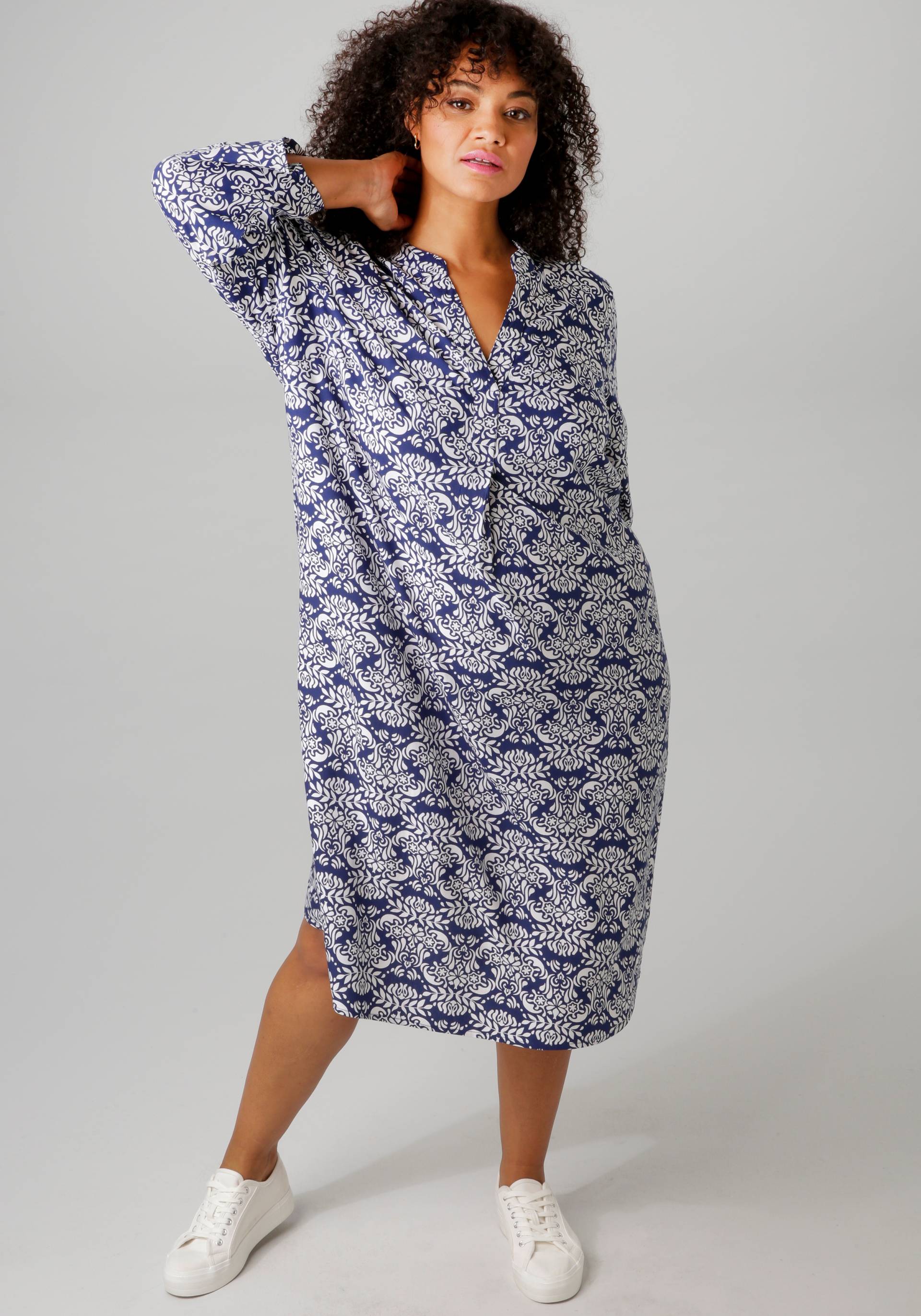 Aniston PLUS Sommerkleid, mit farbharmonischem, graphischem Druck - NEUE KOLLEKTION Aniston PLUS Sommerkleid, mit farbharmonischem, graphischem Druck - NEUE KOLLEKTION von Aniston PLUS