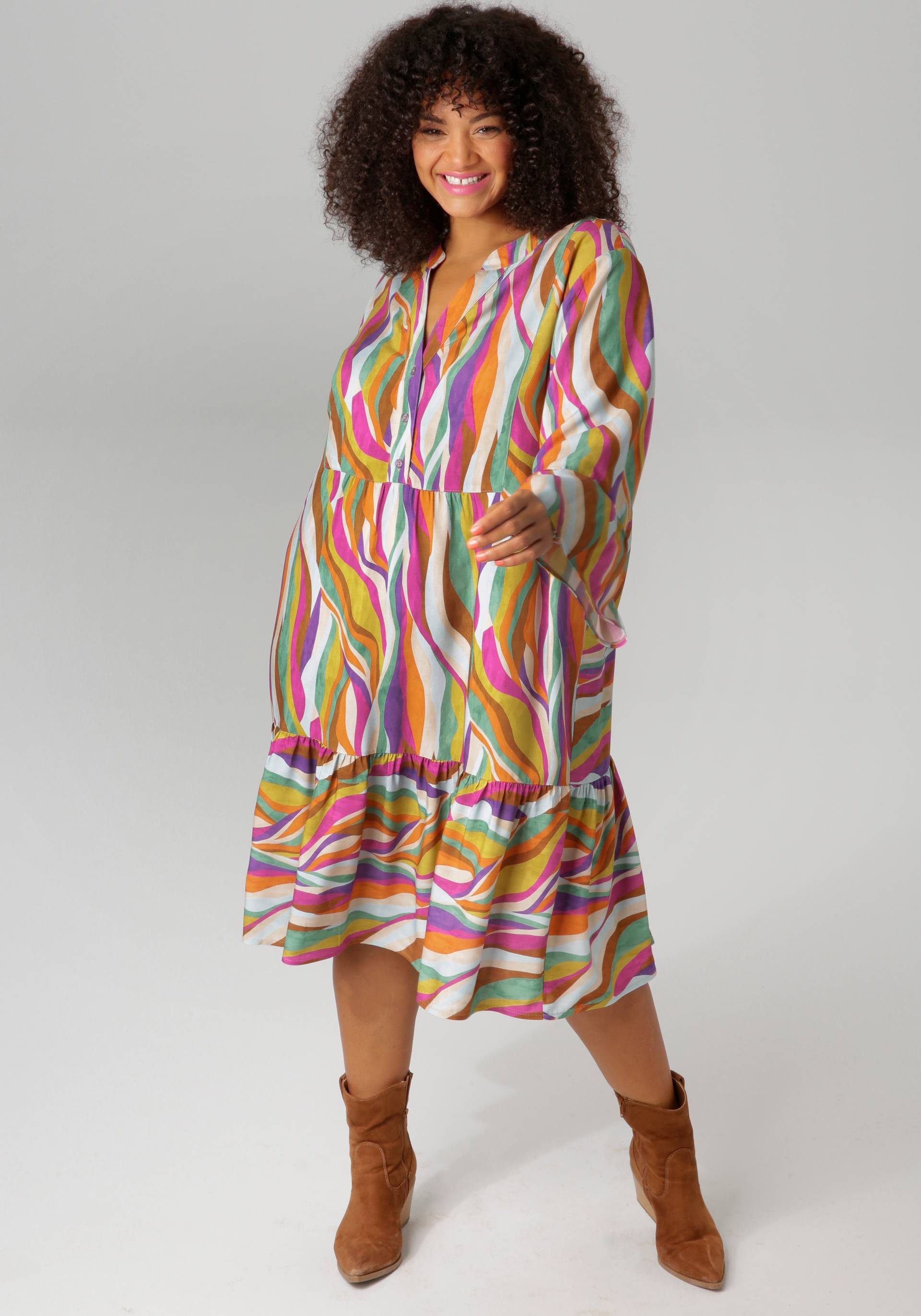 Aniston PLUS Tunikakleid, mit farbenfrohen, graphischen Druck - NEUE KOLLEKTION Aniston PLUS Tunikakleid, mit farbenfrohen, graphischen Druck - NEUE KOLLEKTION von Aniston PLUS