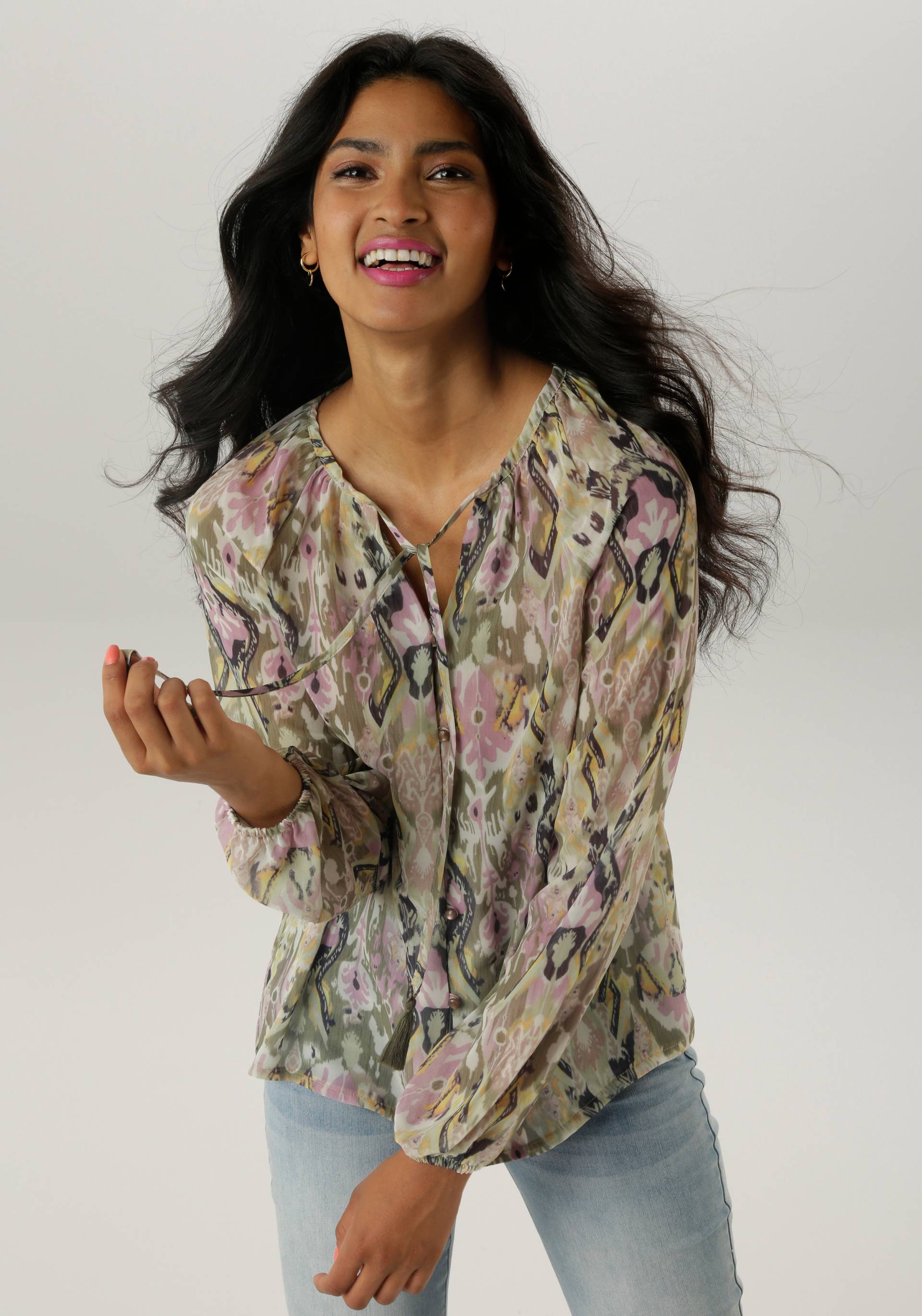 Aniston SELECTED Chiffonbluse, aus transparentem Chiffon - NEUE KOLLEKTION Aniston SELECTED Chiffonbluse, aus transparentem Chiffon - NEUE KOLLEKTION von Aniston SELECTED