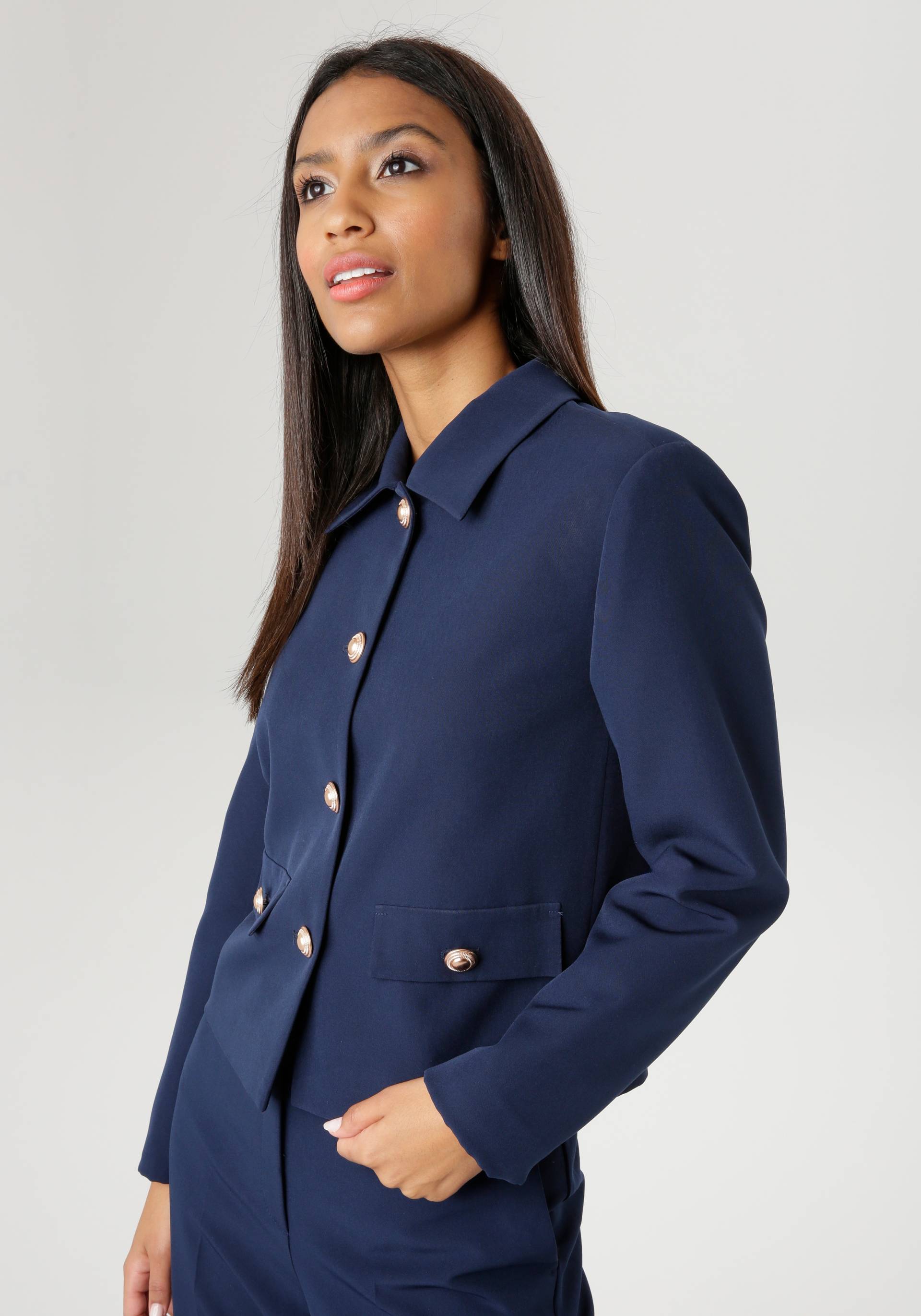 Aniston SELECTED Kurzblazer, mit rosegoldfarbenen Knöpfen Aniston SELECTED Kurzblazer, mit rosegoldfarbenen Knöpfen von Aniston SELECTED