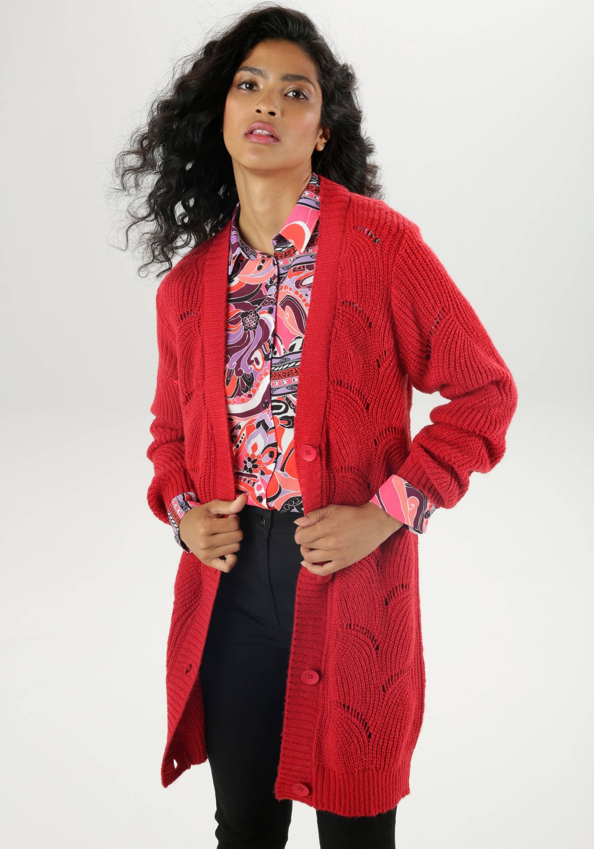 Aniston SELECTED Longstrickjacke, mit Lochstrick-Muster Aniston SELECTED Longstrickjacke, mit Lochstrick-Muster von Aniston SELECTED