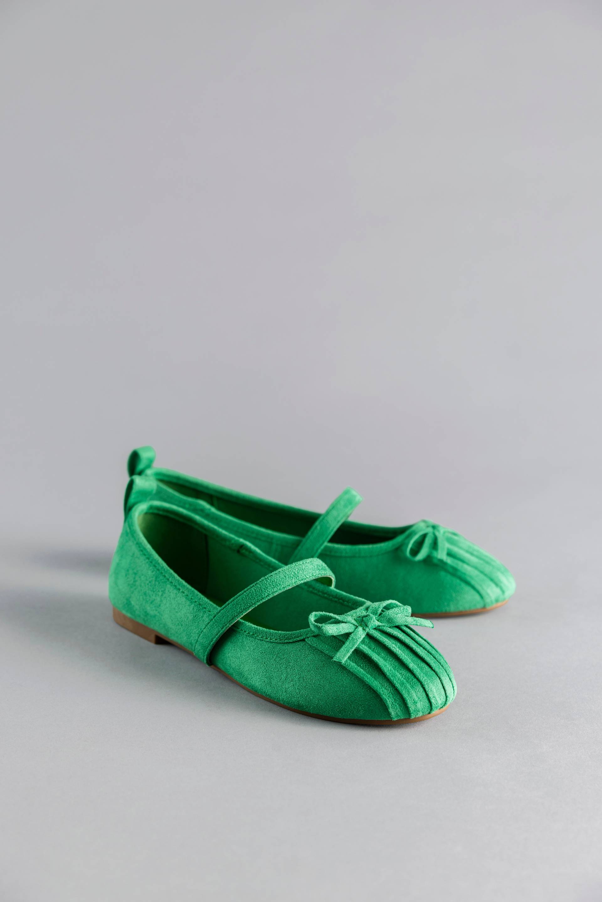 Aniston SHOES Ballerina, Riemchenballerina, Schlupfschuh, Loafer, Slipper - NEUE KOLLEKTION Aniston SHOES Ballerina, Riemchenballerina, Schlupfschuh, Loafer, Slipper - NEUE KOLLEKTION von Aniston SHOES