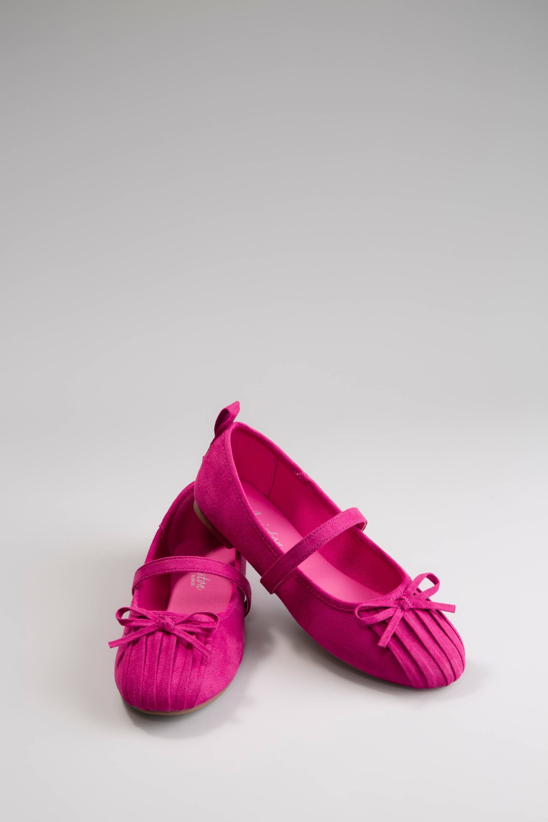 Aniston SHOES Ballerina, Riemchenballerina, Schlupfschuh, Loafer, Slipper - NEUE KOLLEKTION Aniston SHOES Ballerina, Riemchenballerina, Schlupfschuh, Loafer, Slipper - NEUE KOLLEKTION von Aniston SHOES