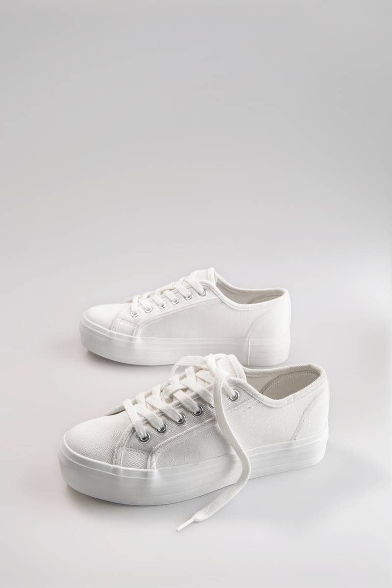 Aniston SHOES Plateausneaker, Freízeitschuh, Basic-Sneaker, Schnürschuh - NEUE KOLLEKTION von Aniston SHOES
