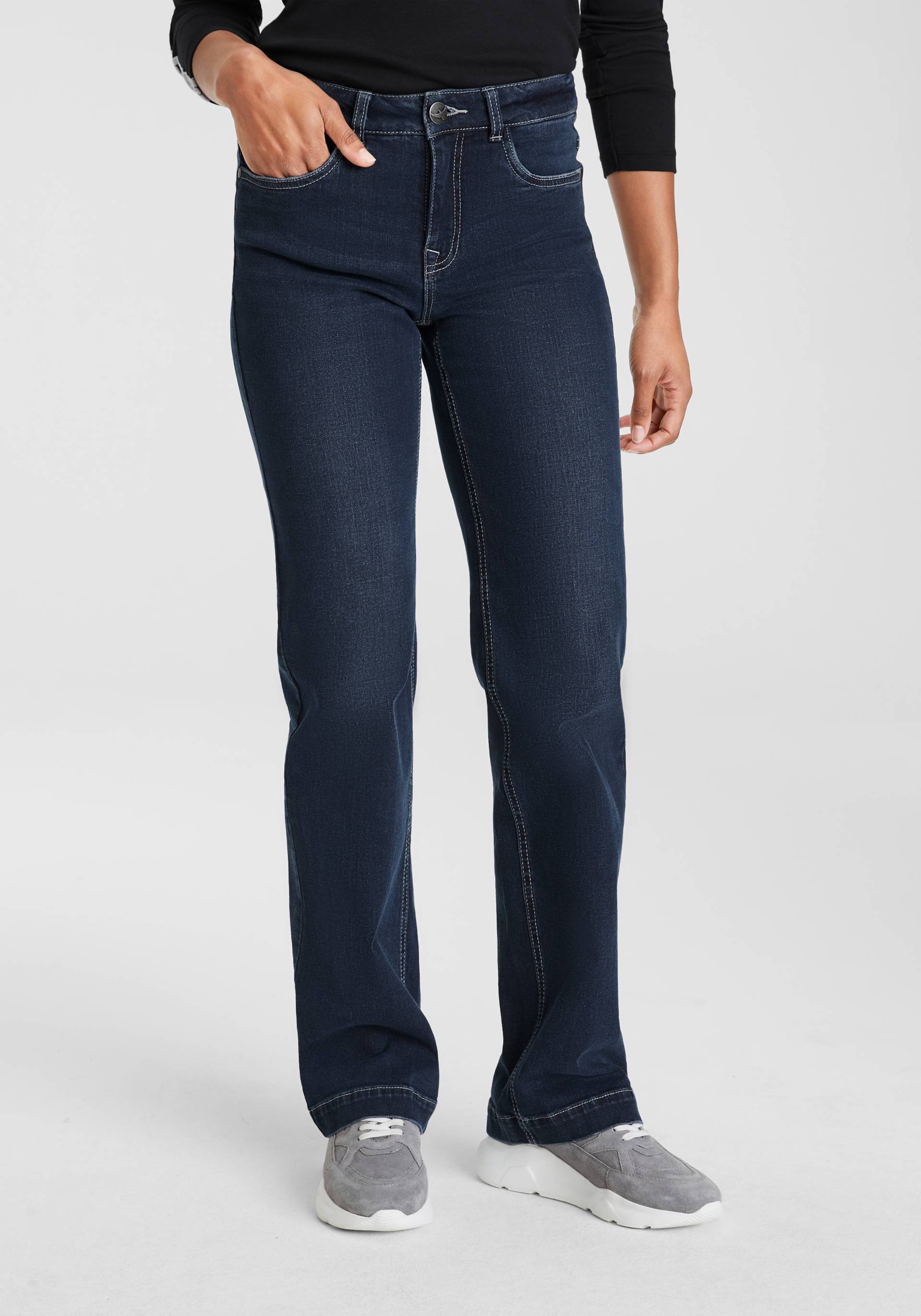 Arizona Gerade Jeans, weite Beinform, Used-Look-Waschung, hohe Taille Arizona Gerade Jeans, weite Beinform, Used-Look-Waschung, hohe Taille von Arizona