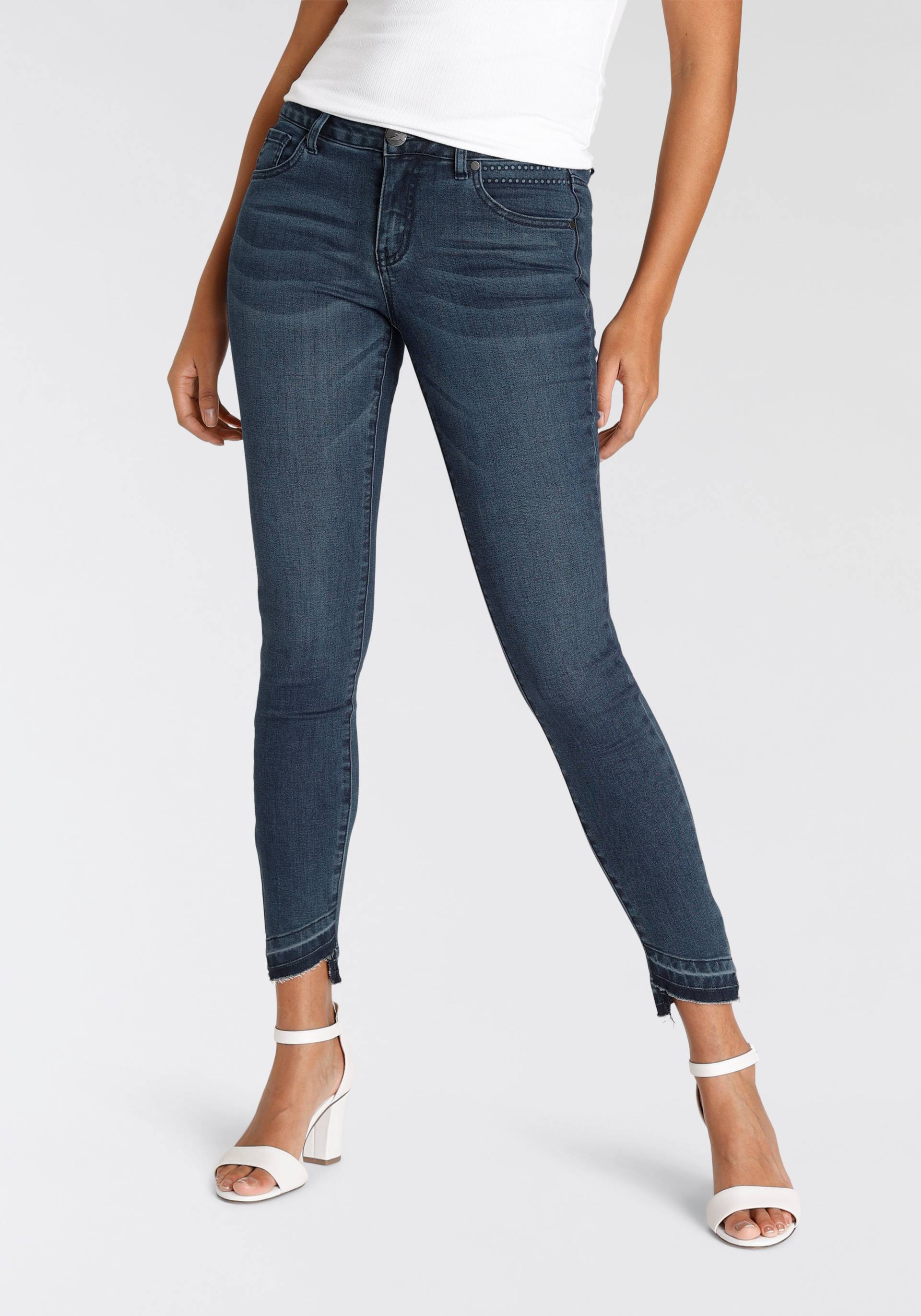 Arizona Skinny-fit-Jeans, Mit Kontrastsaum von Arizona