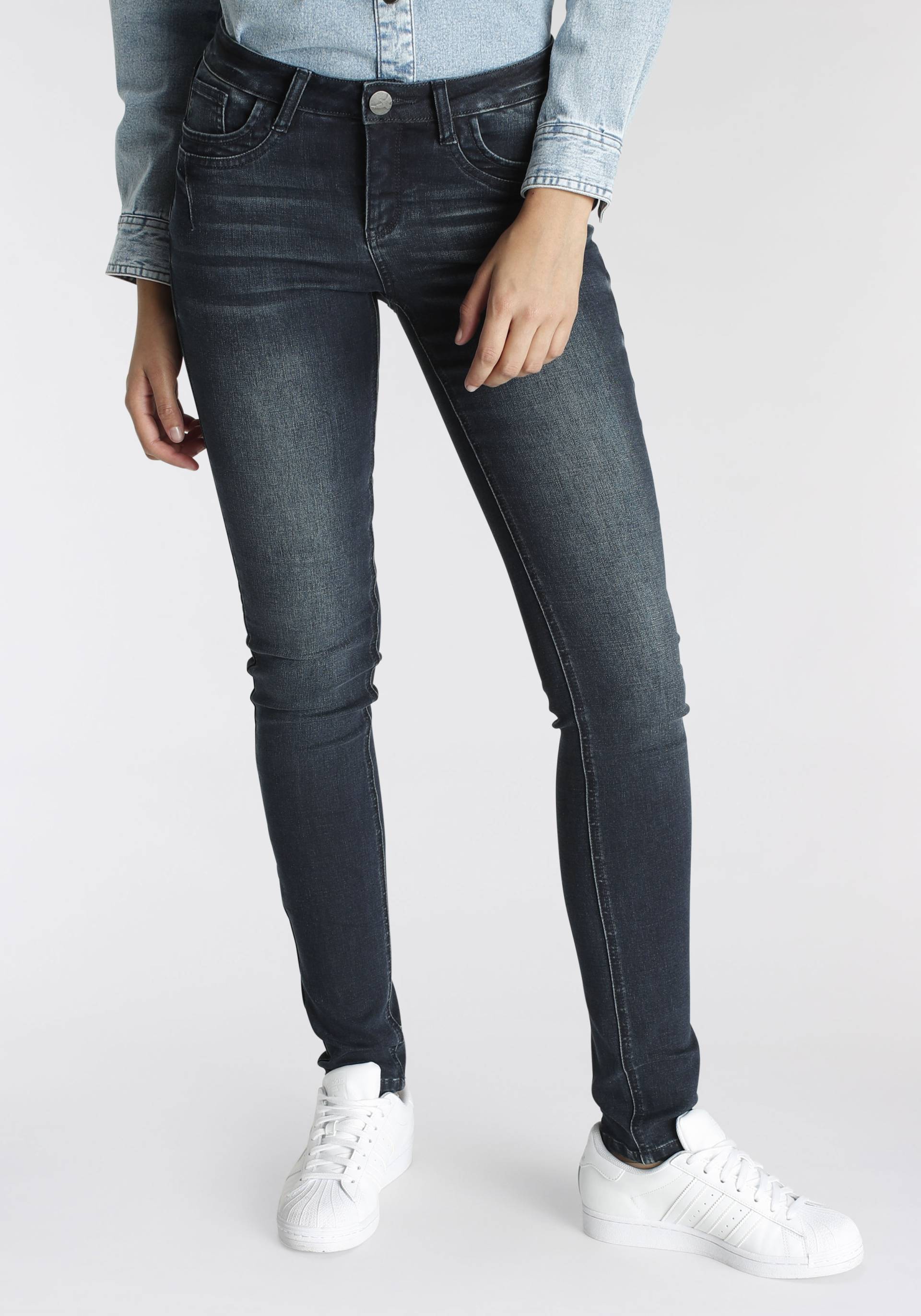 Arizona Skinny-fit-Jeans, Normale Leibhöhe von Arizona