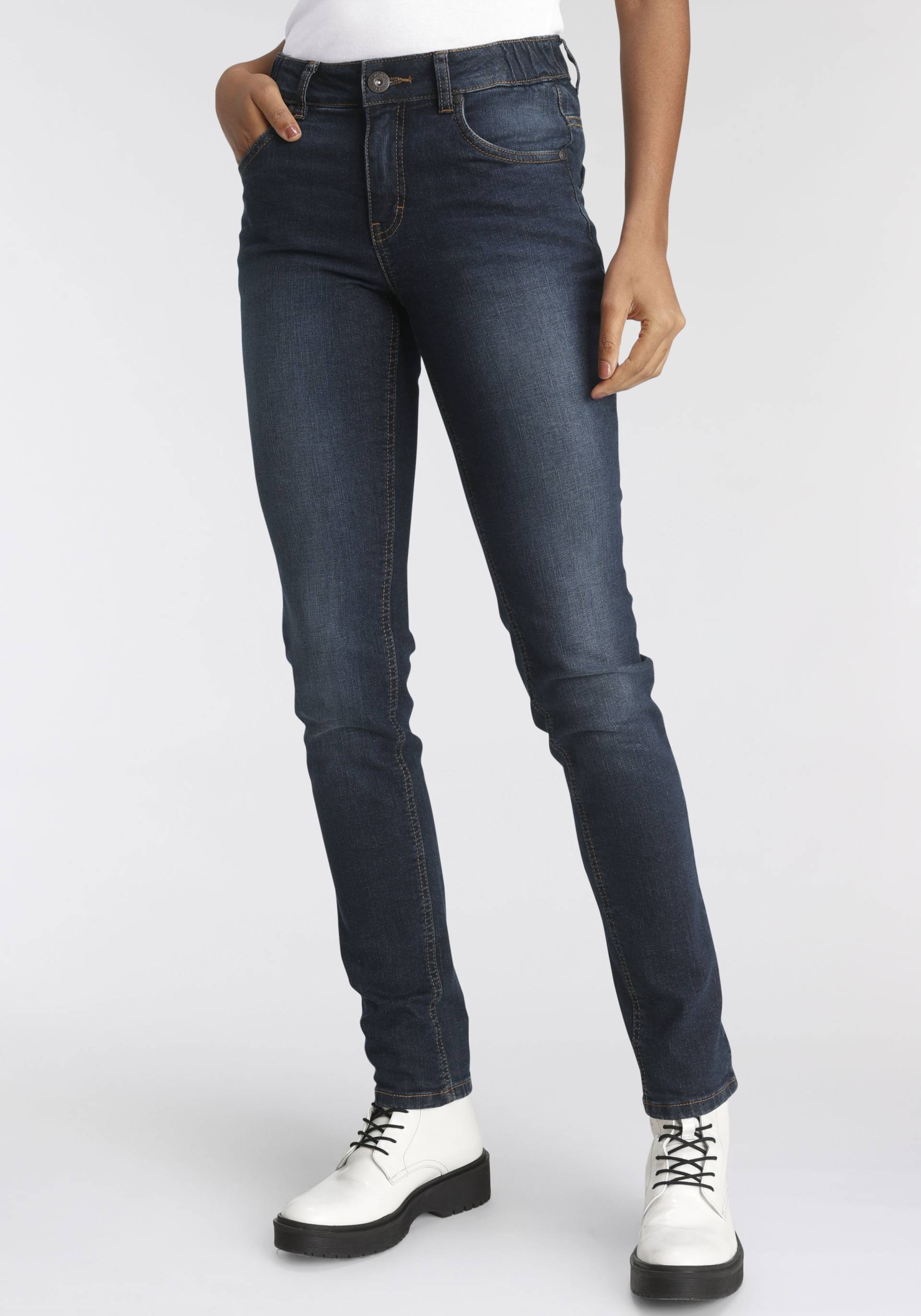 Arizona Slim-fit-Jeans »Bund mit seitlichem Gummizugeinsatz«, schmale Passform, Röhrenjeans, Used-Waschung, hohe Leibhöhe Arizona Slim-fit-Jeans »Bund mit seitlichem Gummizugeinsatz«, schmale Passform, Röhrenjeans, Used-Waschung, hohe Leibhöhe von Arizona