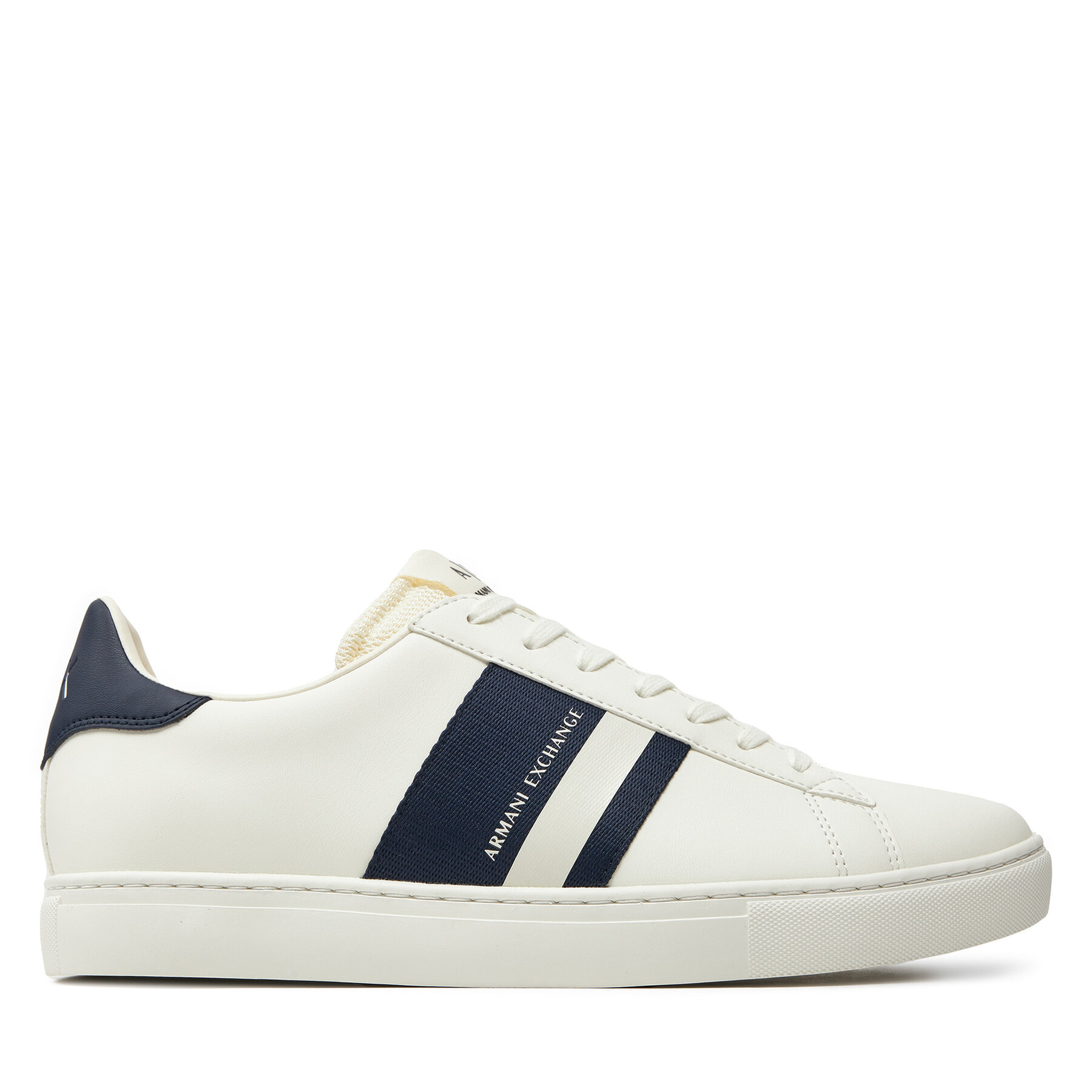 Sneakers Armani Exchange XUX173 XV666 N481 Weiß Sneakers Armani Exchange XUX173 XV666 N481 Weiß von Armani Exchange