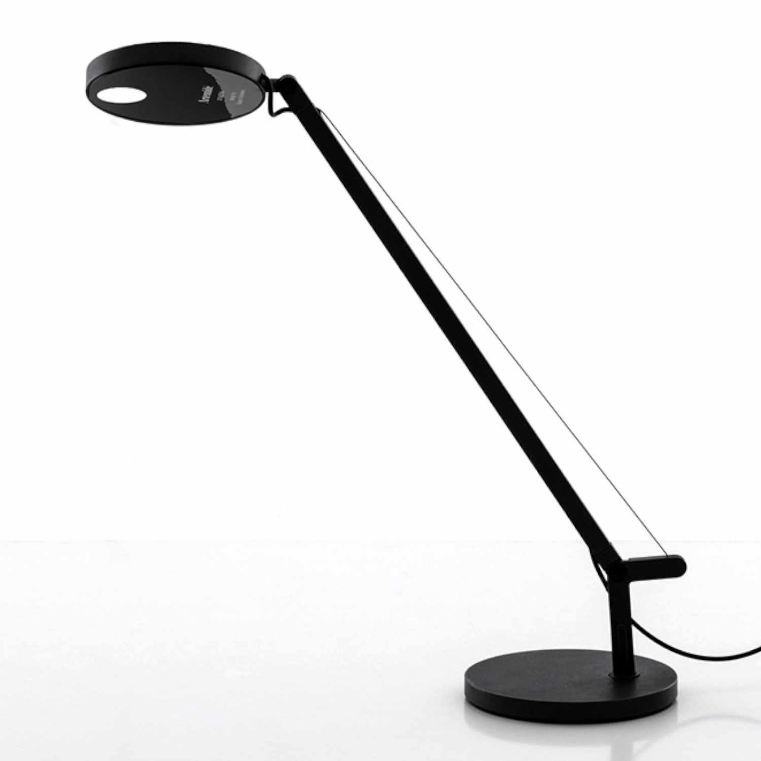 Demetra Micro Table LED Tischleuchte, Lichtfarbe 3000k, Farbe schwarz matt von Artemide