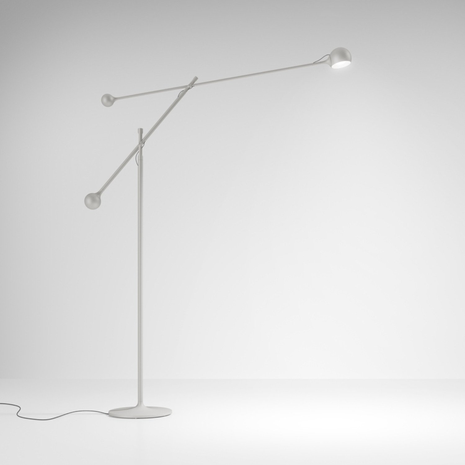 Ixa Floor LEDStehleuchte, Farbe weissgrau Ixa Floor LEDStehleuchte, Farbe weissgrau von Artemide
