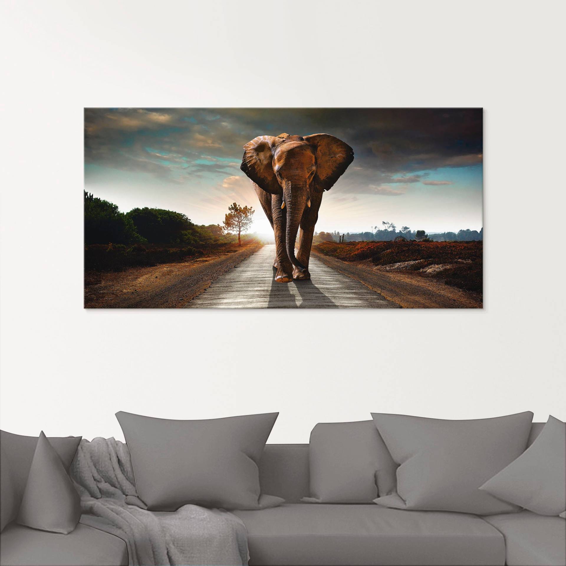 Artland Glasbild »Ein Elefant läuft auf der Strasse«, Wildtiere, (1 St.) von Artland