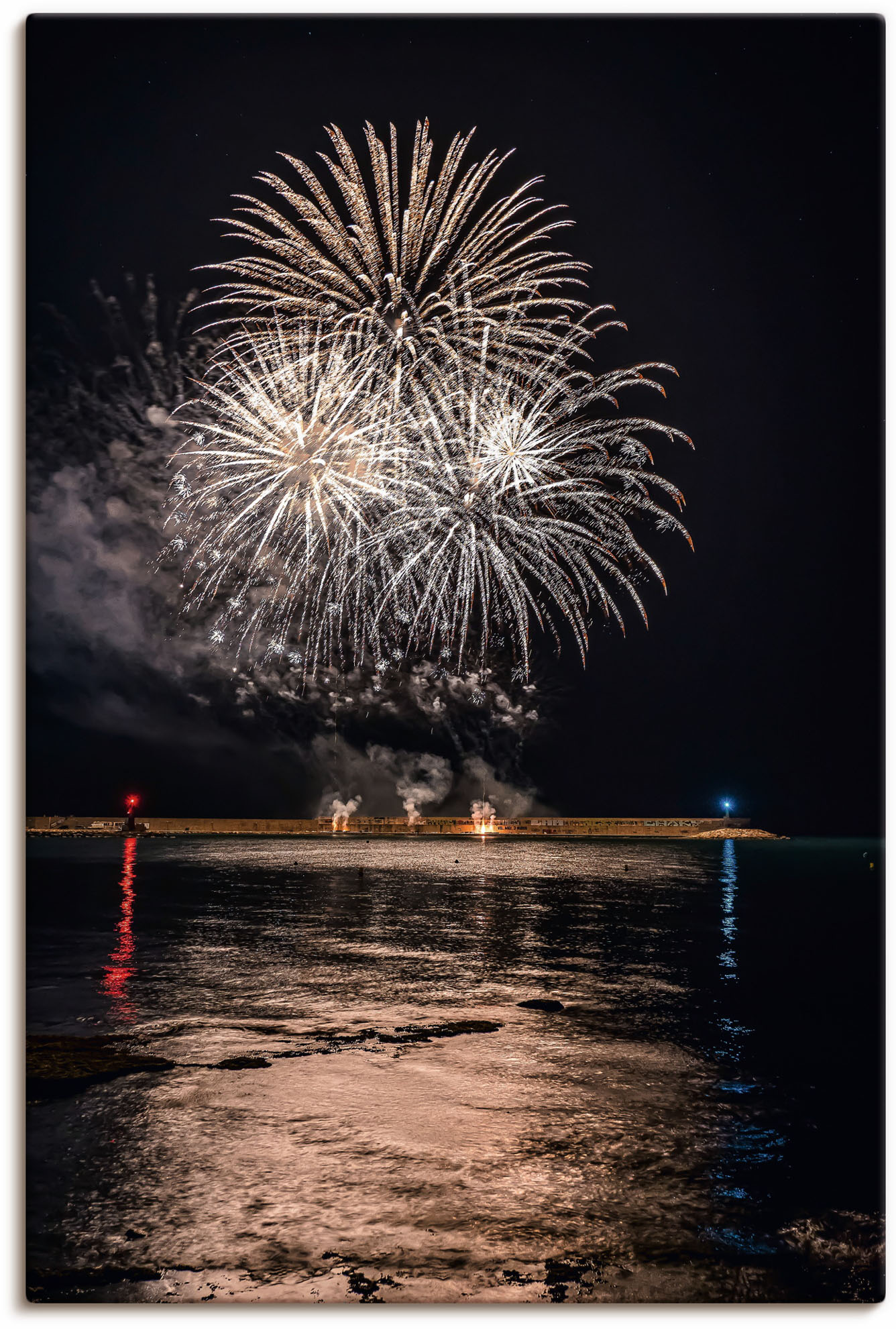 Artland Wandbild »Feuerwerk am Meer«, Himmelsbilder, (1 St.), als Alubild, Leinwandbild, Wandaufkleber oder Poster in versch. Grössen von Artland