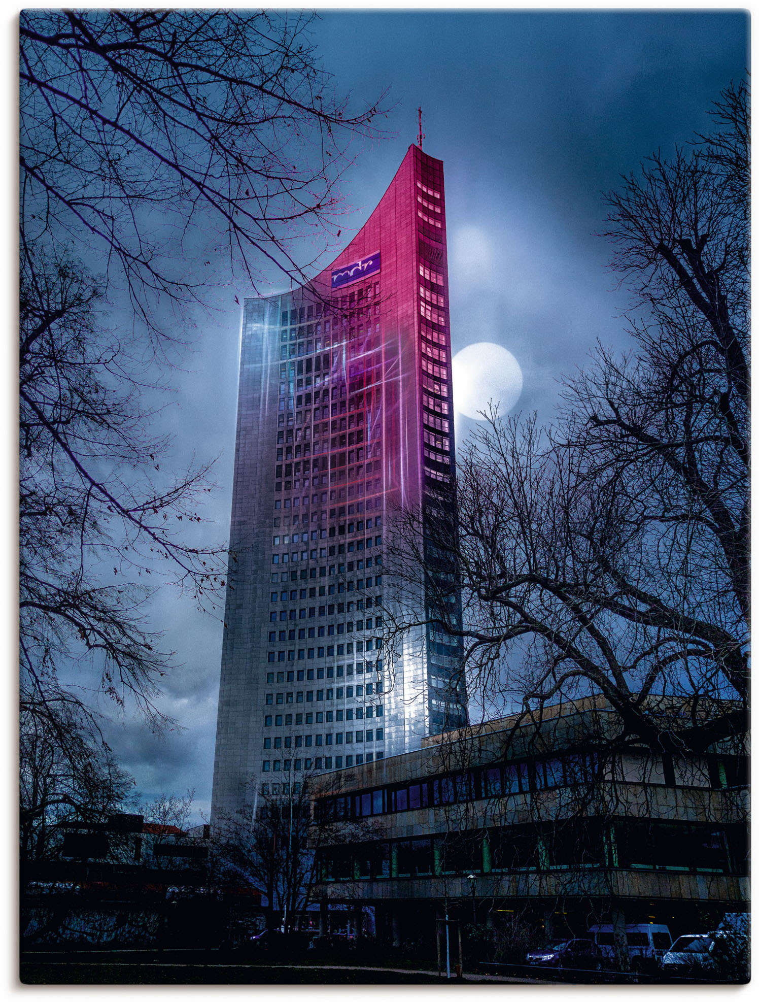 Artland Wandbild »FutureCity Hochhaus bei Vollmond Leipzig«, Gebäude, (1 St.), als Alubild, Leinwandbild, Wandaufkleber oder Poster in versch. Grössen von Artland