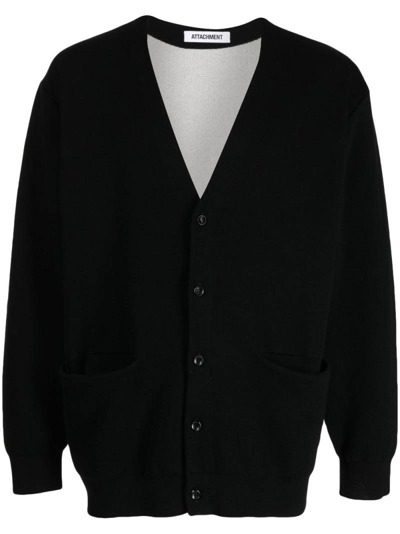 Attachment long-sleeved buttoned cardigan - Black von Attachment