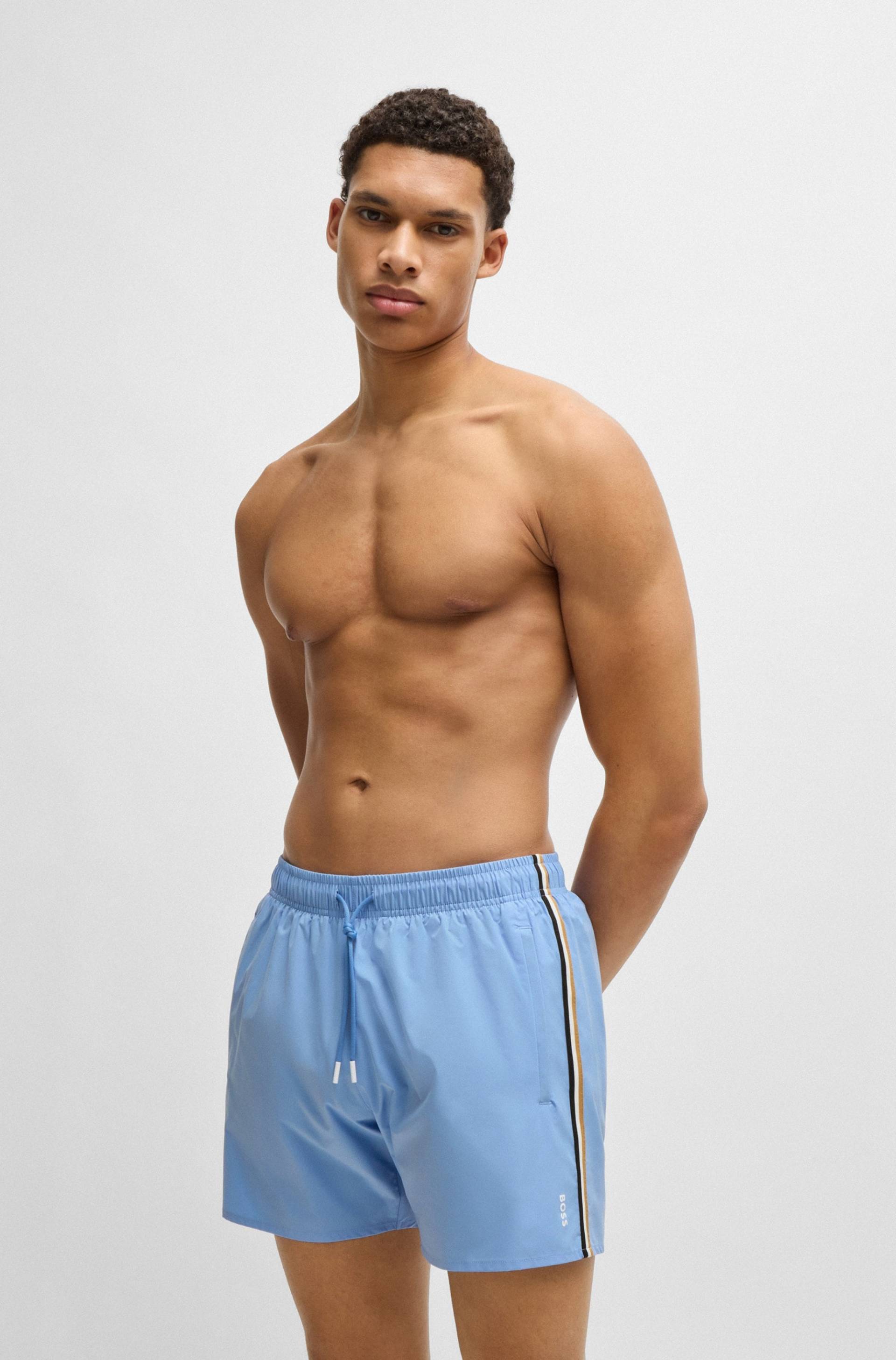 BOSS Badeshorts »Iconic«, mit seitlichen Kontraststreifen BOSS Badeshorts »Iconic«, mit seitlichen Kontraststreifen von BOSS