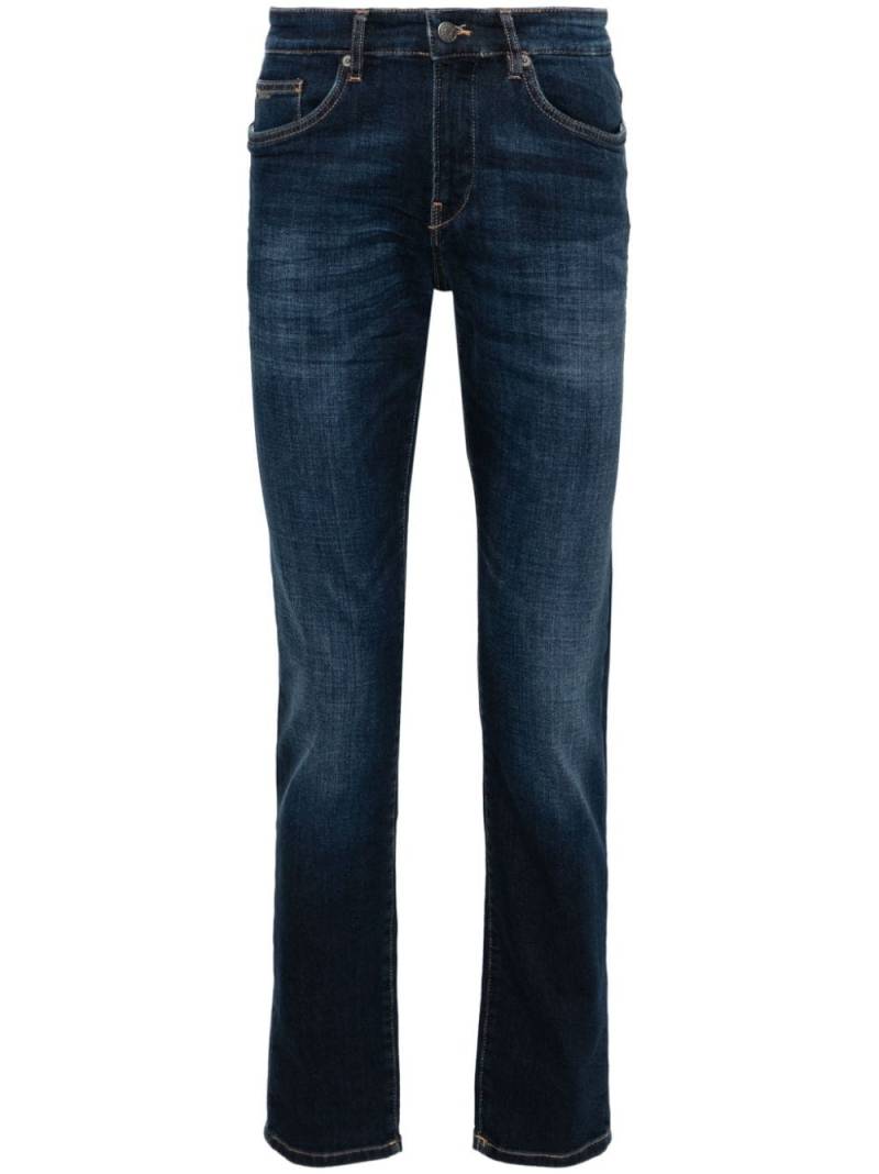 BOSS mid-rise slim-fit jeans - Blue von BOSS