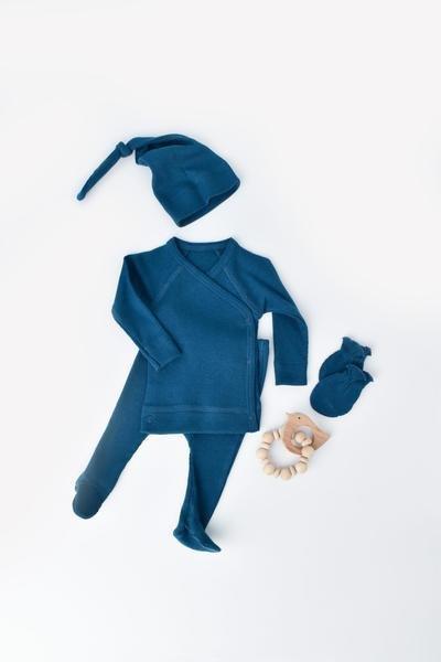 4 Stk Set, Hose, T-shirt, Mütze, Fausthandschuhe Unisex Blau 62 von BabyCosy Organic